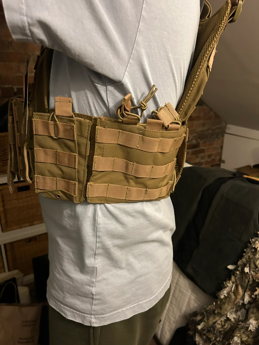 Yakeda Tactical Vest - Like New!
