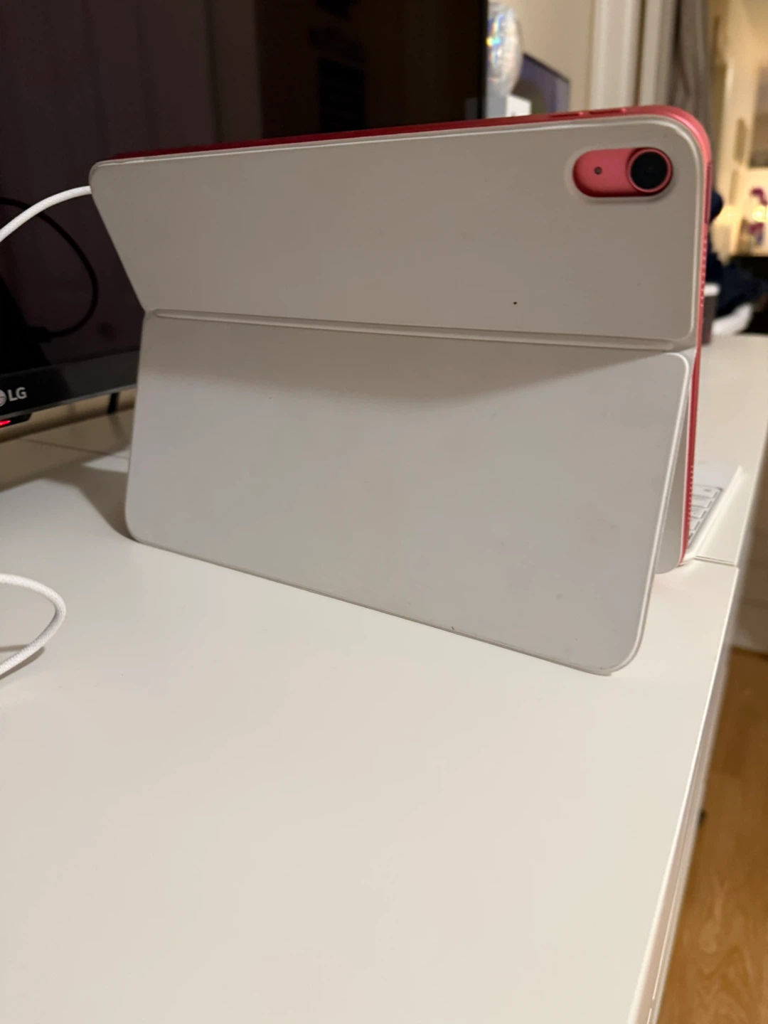 Apple iPad 10th Gen Pink with Keyboard - photo 3
