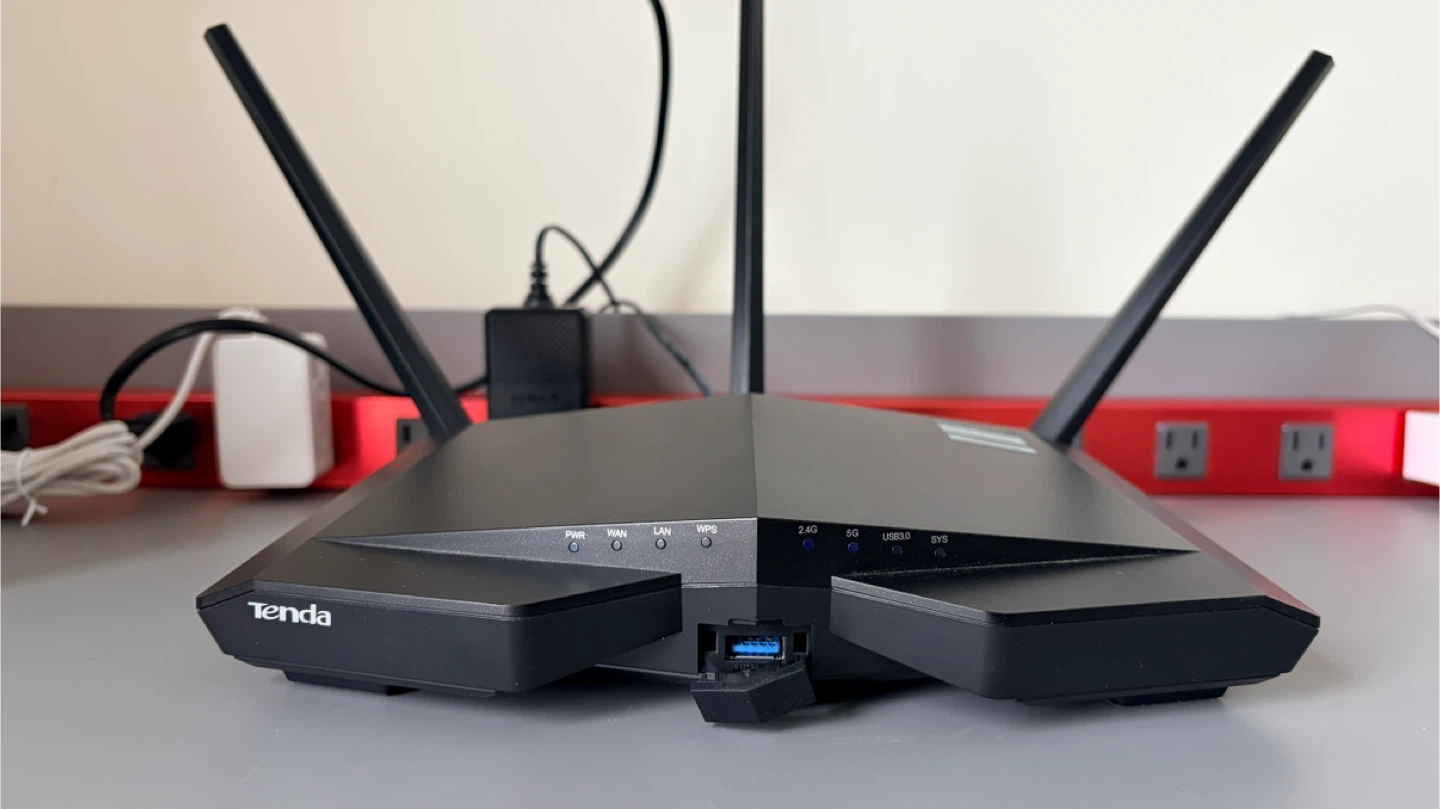Tenda 1900M 11ac Router