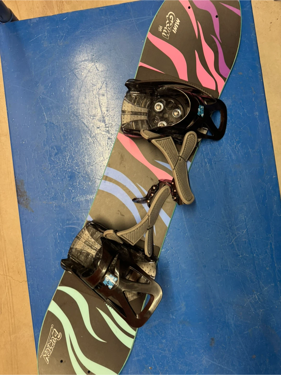 Burton Mini Grom Snowboard with binding from Sporting Life - photo 2