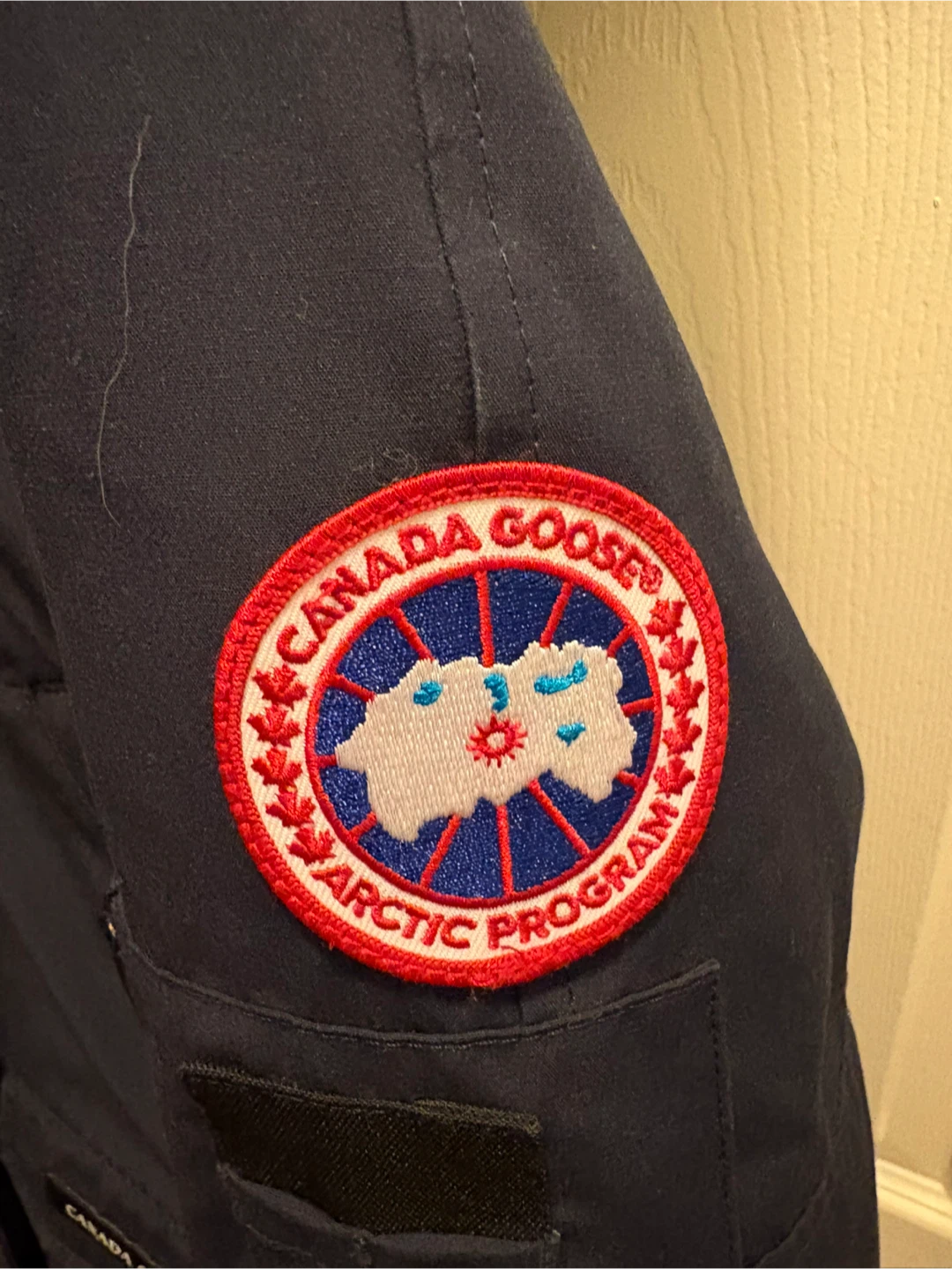 Canada Goose Women’s Jacket - photo 3