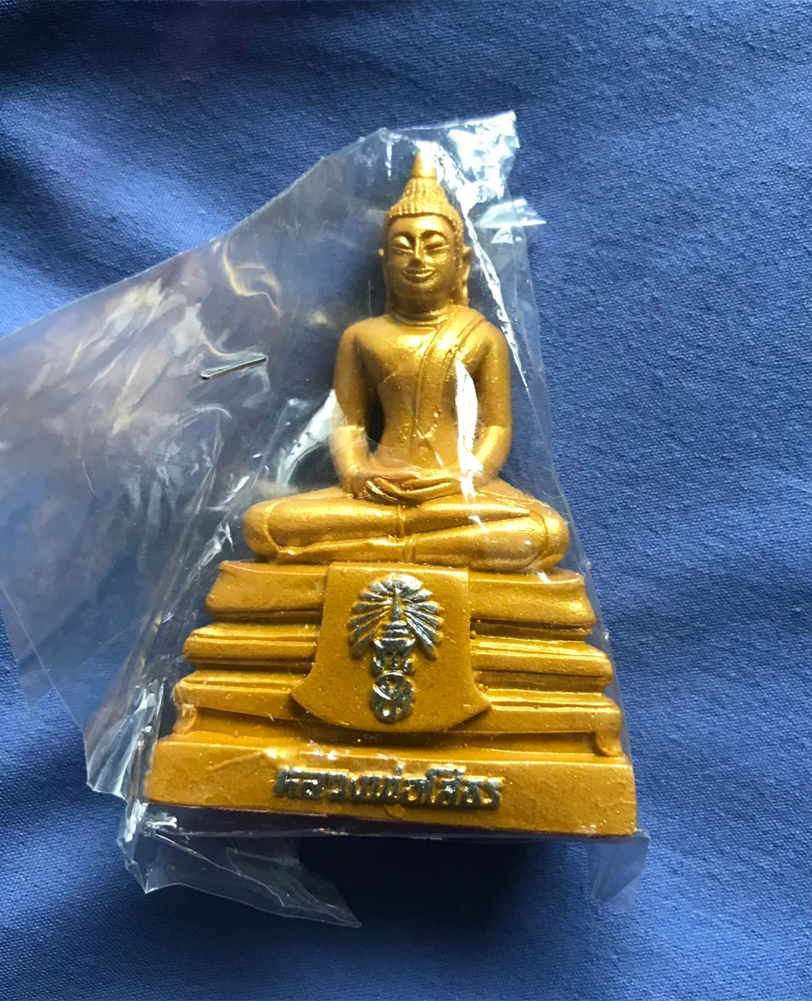 Small Buddha resin statue New - photo 4