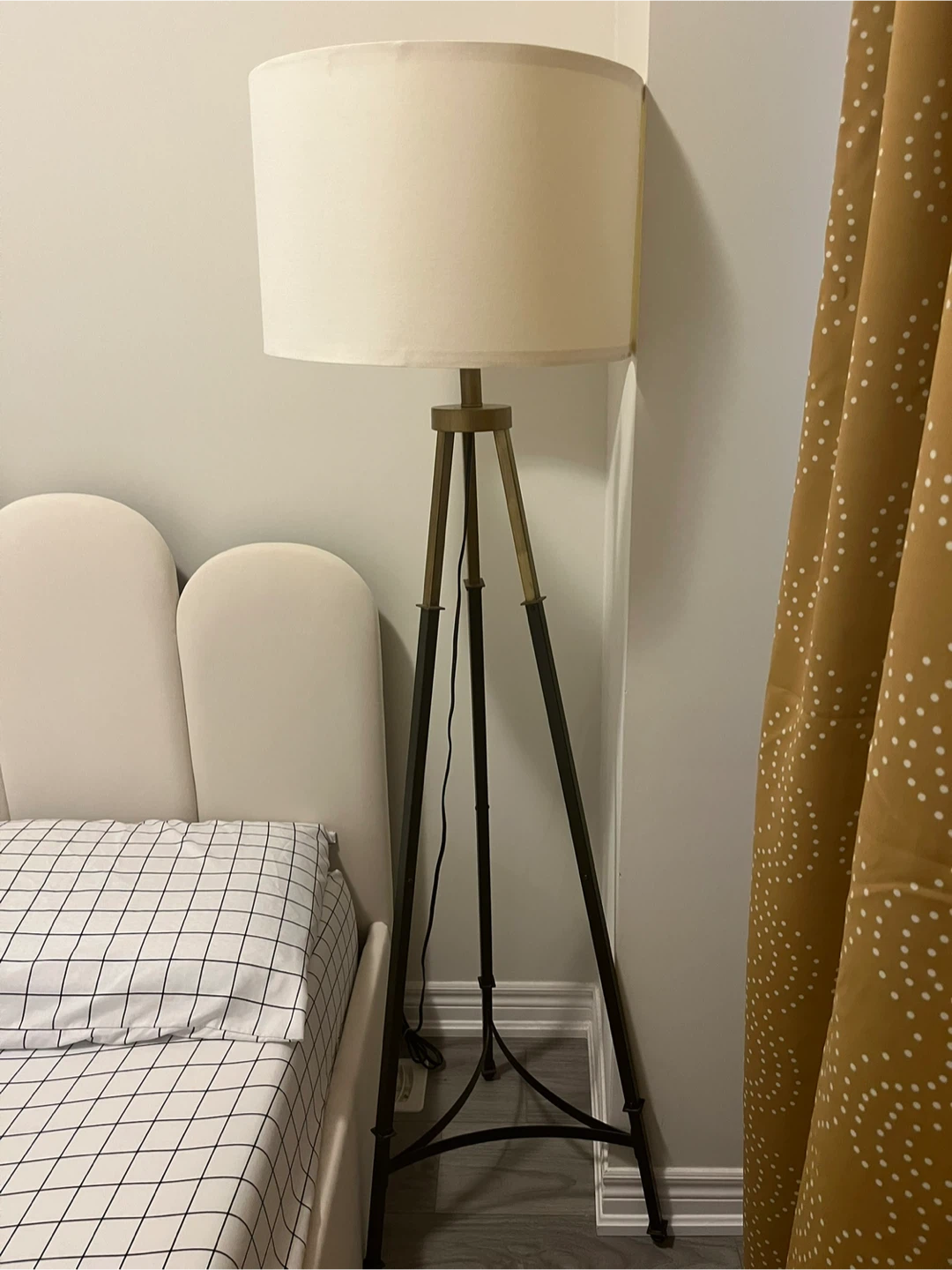 Tripod Floor Lamp