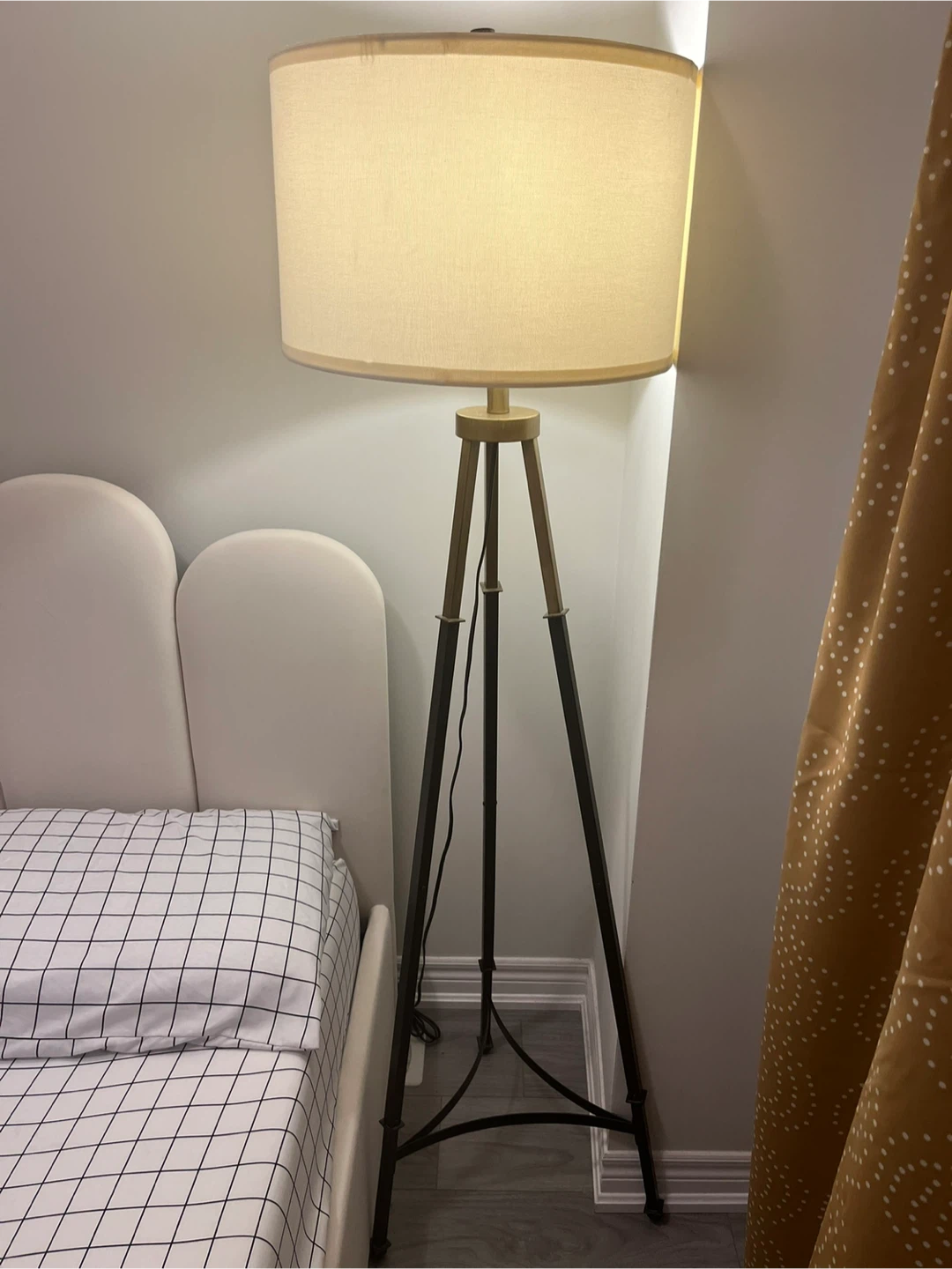 Tripod Floor Lamp - photo 2
