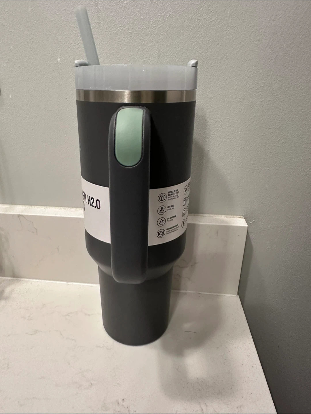 Stanley The FlowState Quencher H2.0 Tumbler 40oz Grey - photo 2