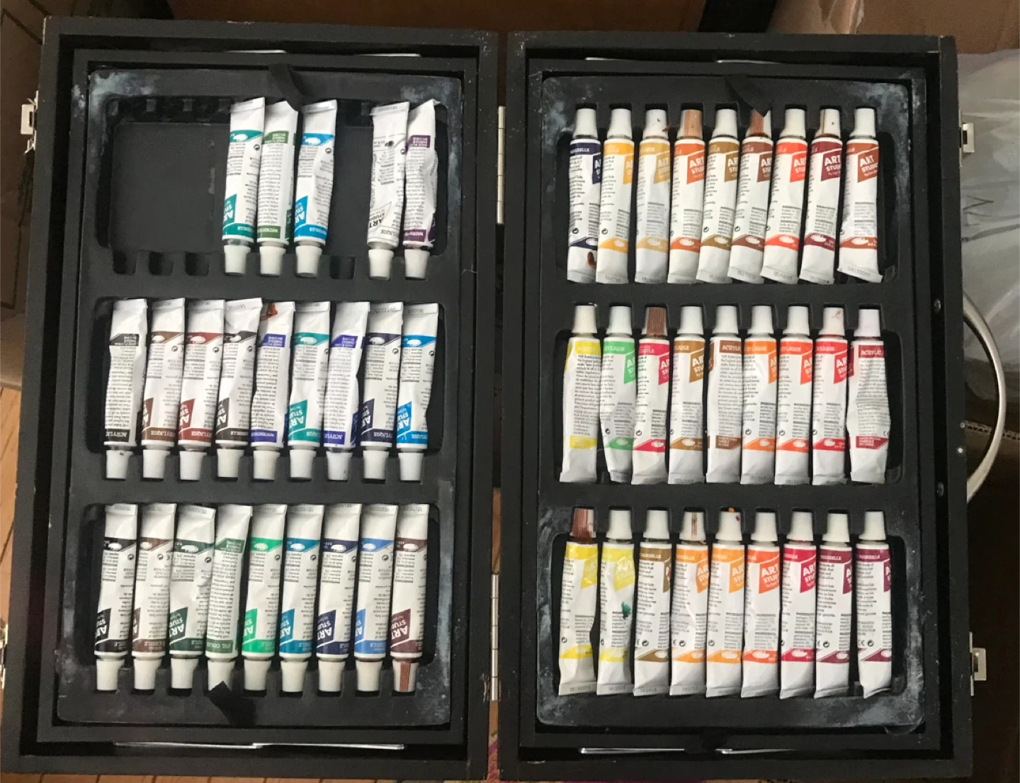Used Art Studio Art Set in box