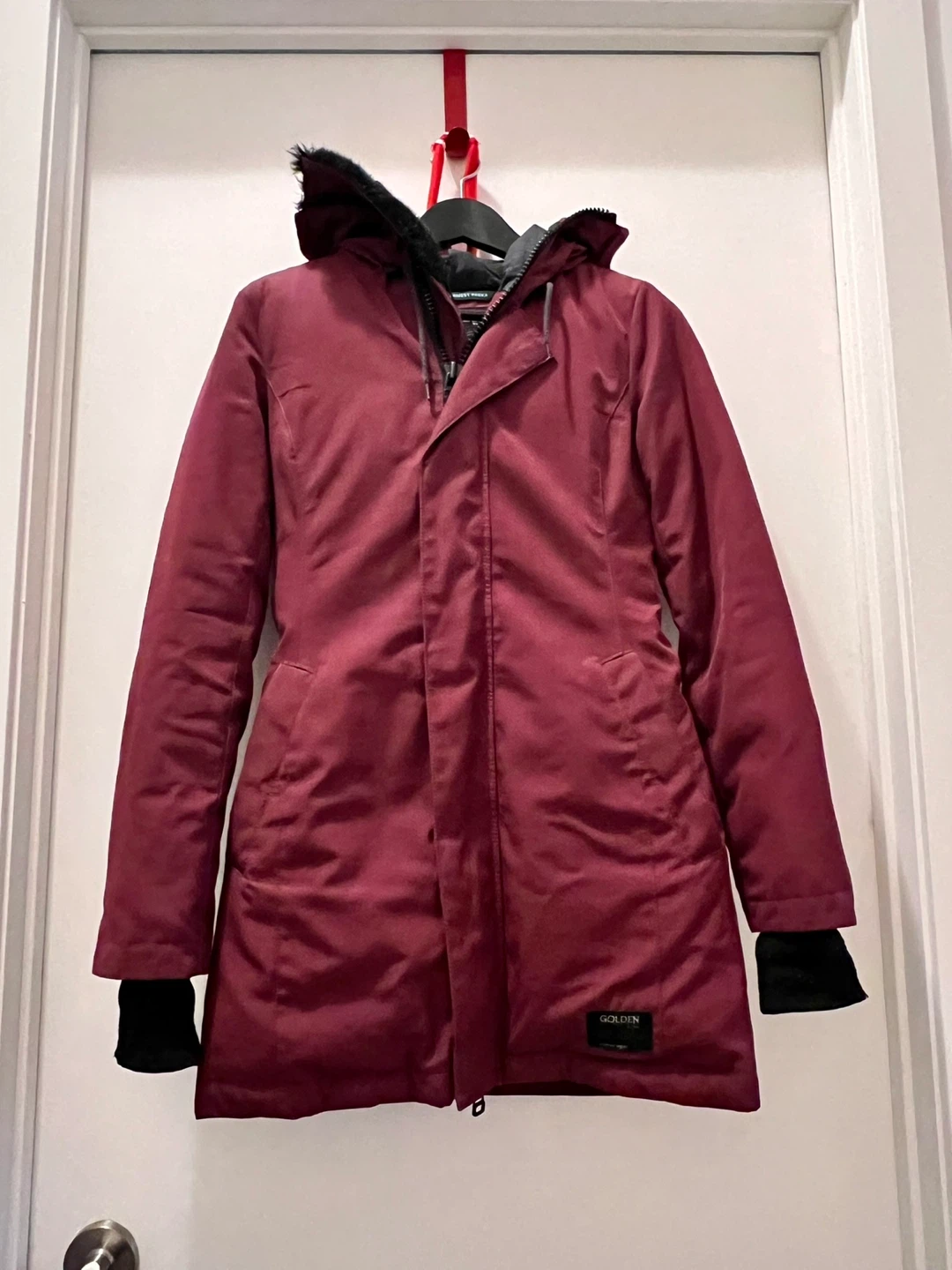 Aritzia - TNA Golden Women's Winter Parka - Burgundy - photo 2