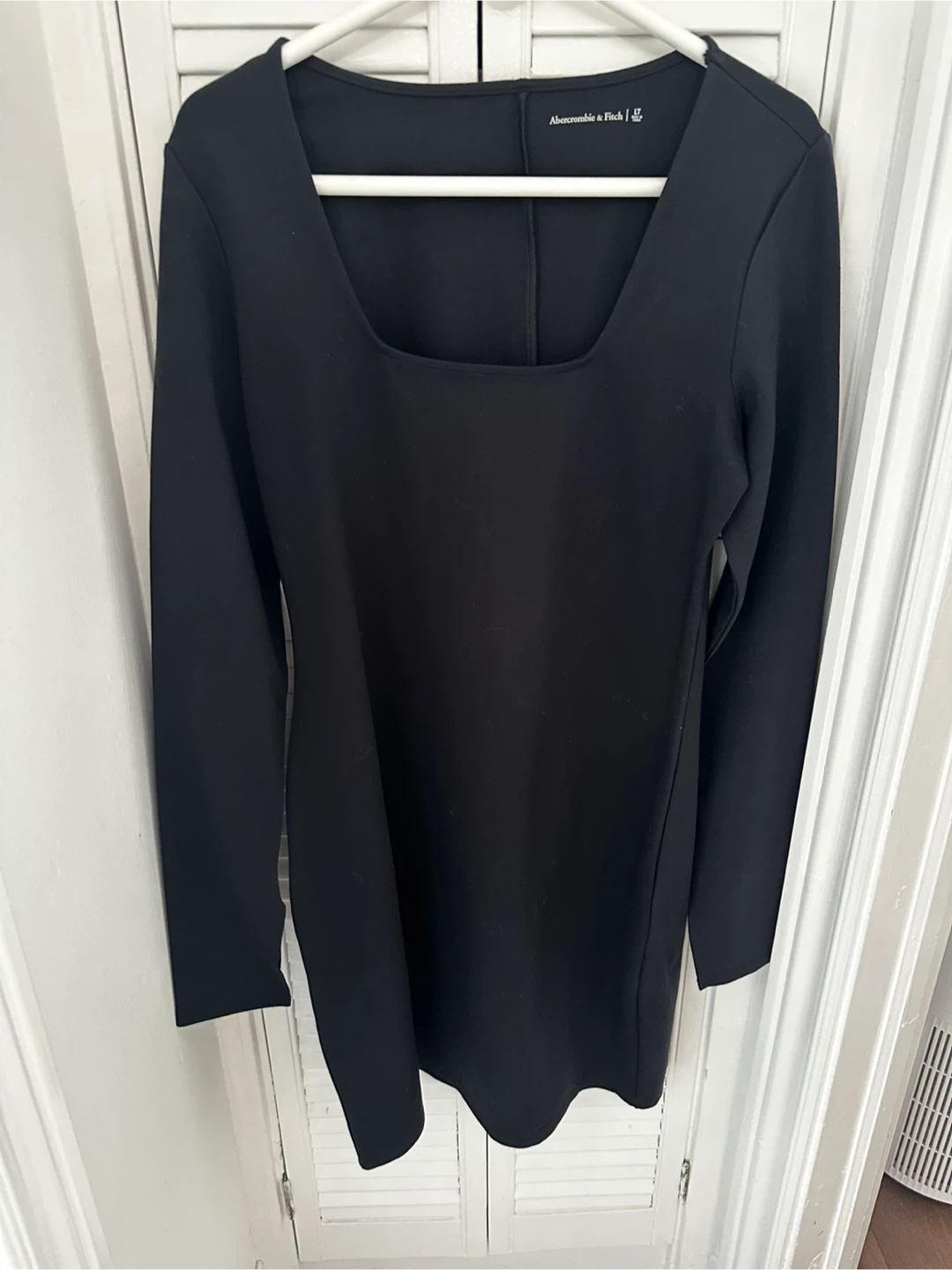 New Abercrombie & Fitch Black Dress - Size LT
