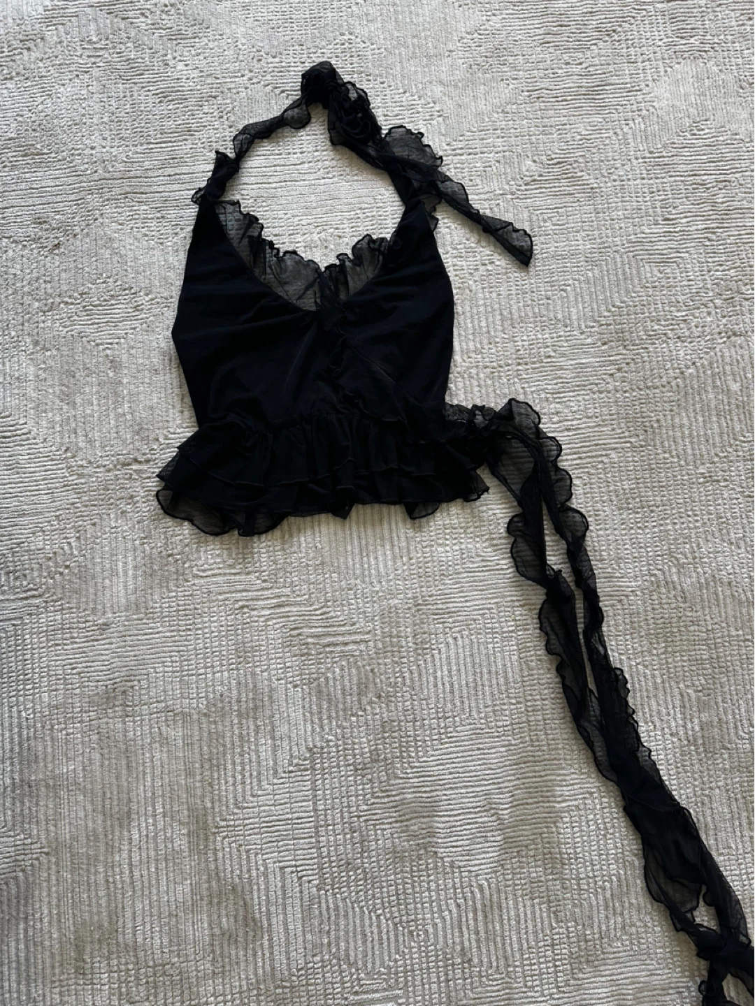 Fashion Nova Here For the Ruffle Halter Top - Size M - photo 3