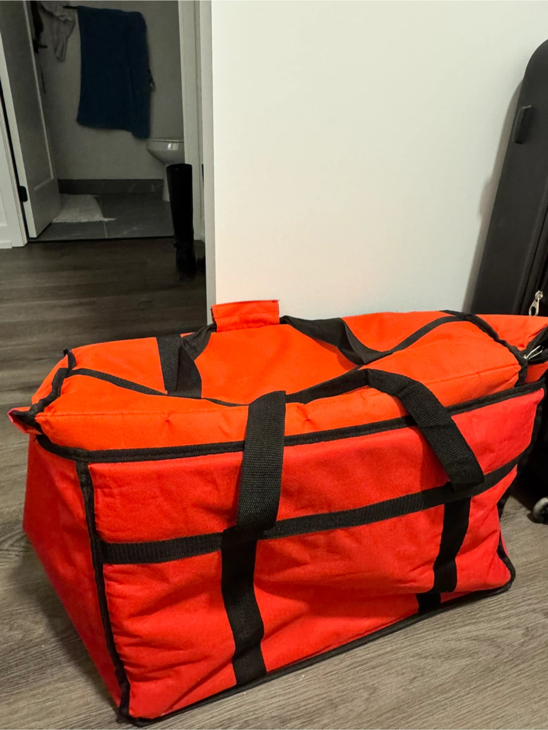 Three Orange Insulated DoorDash Food Delivery Bag