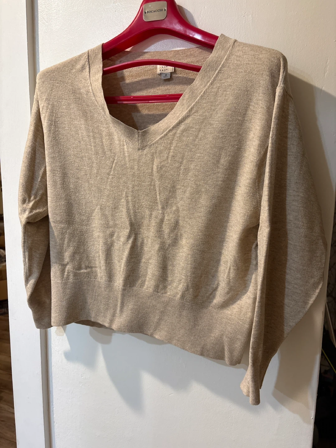 🧡A New Day Beige V-Neck Sweater - Size M