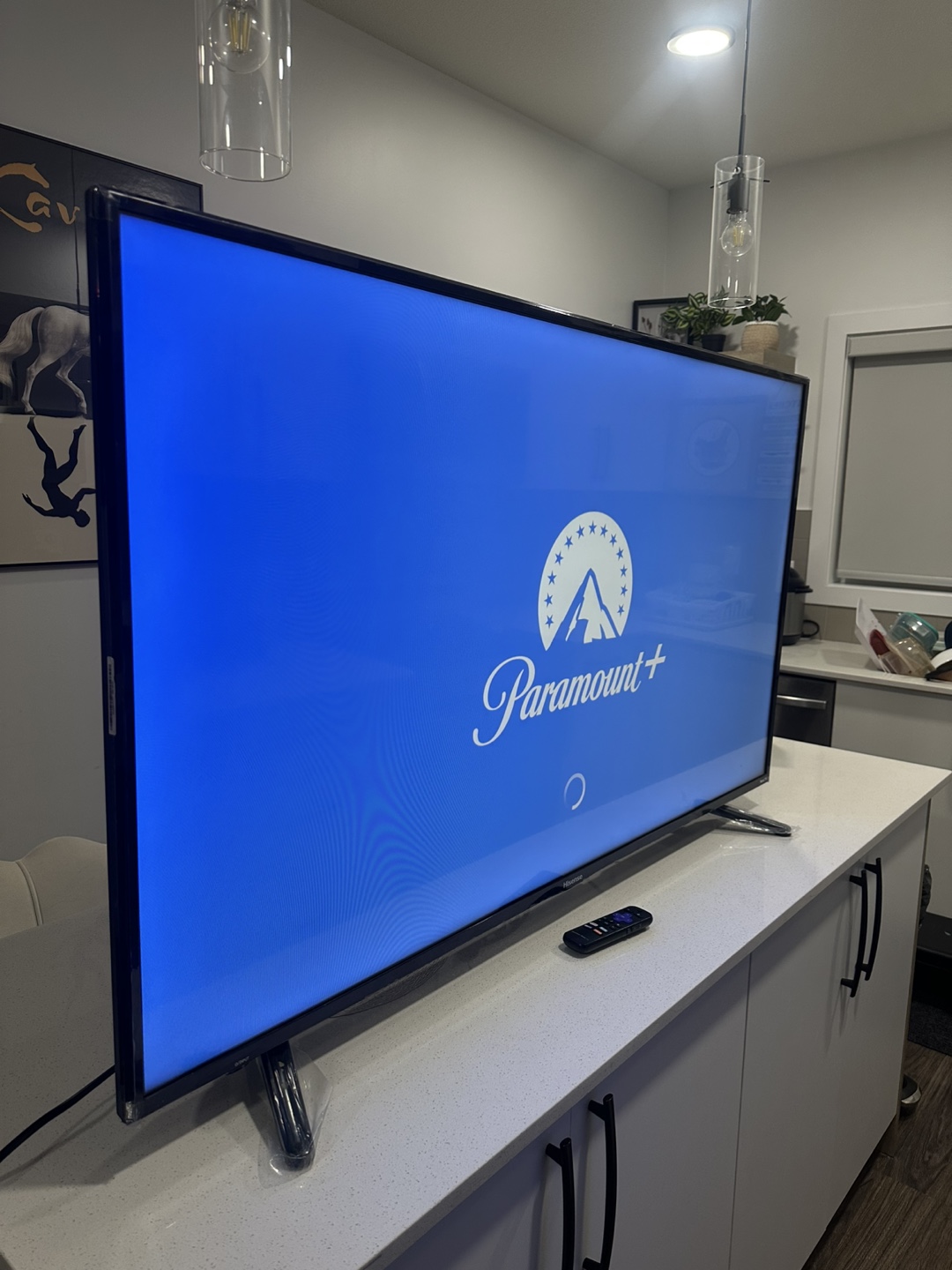55” Hisense 4K Smart TV – Like New Condition - photo 4
