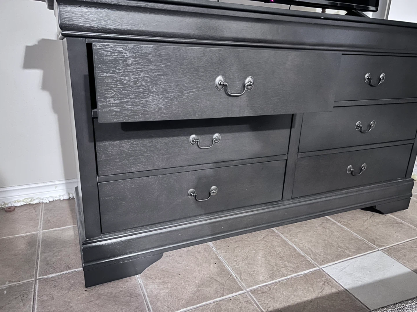 Solid Dresser with 6 Drawers