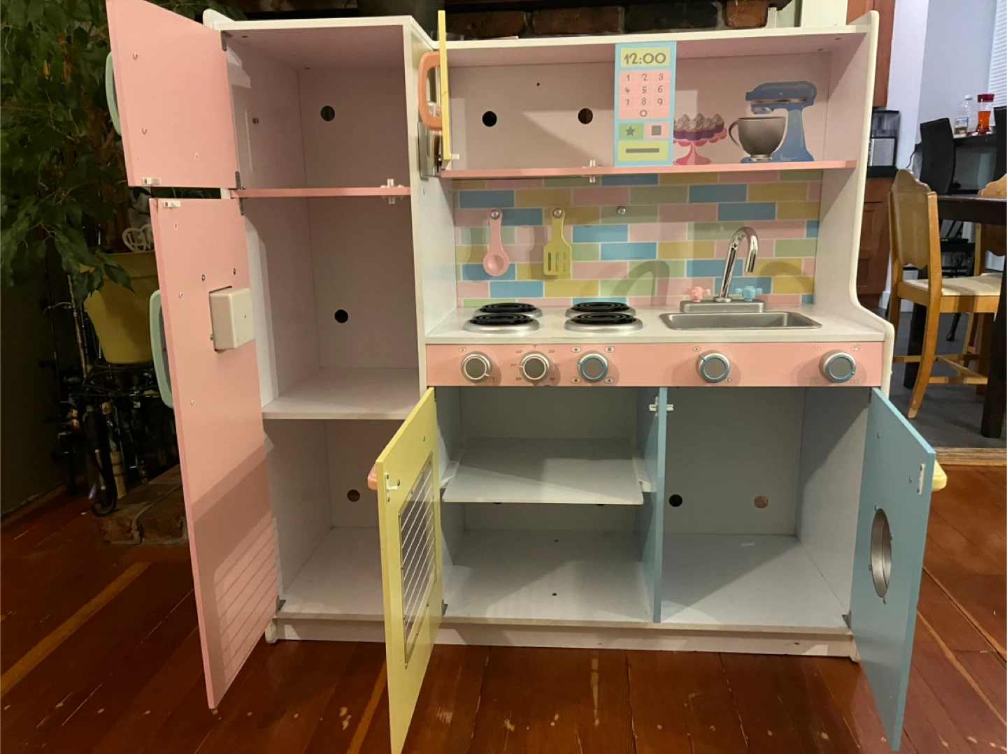 Kidkraft Large Pastel Play Kitchen + ton of extras - photo 2