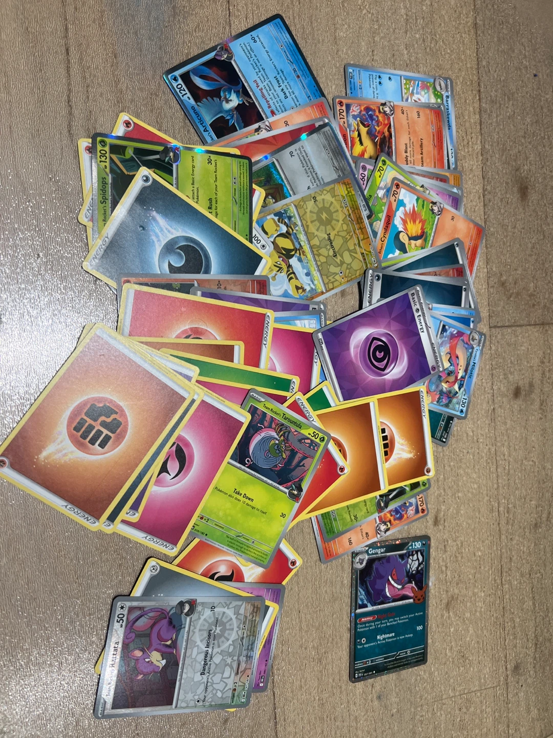 Pokémon Trading Cards with Tin