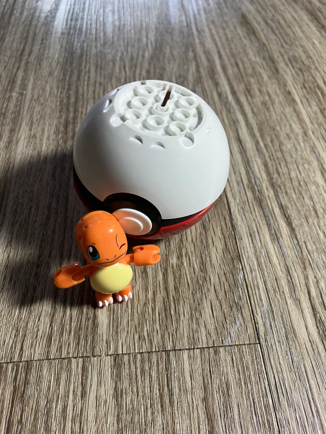 Mega Blocks Pokemon Charmander & Poke Ball