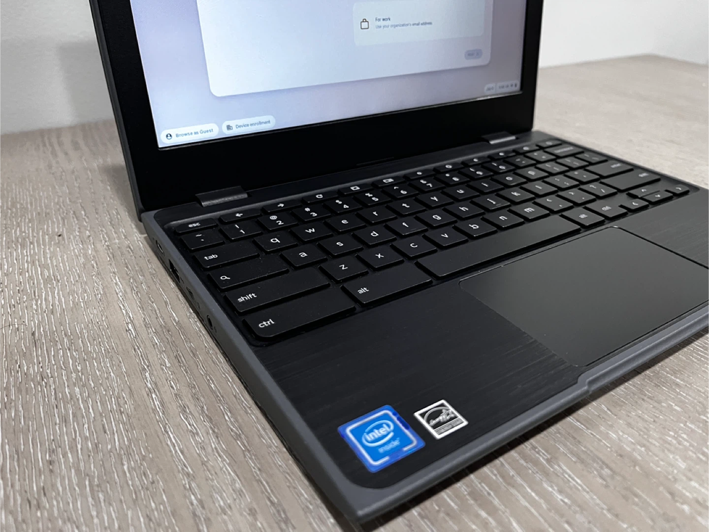Lenovo Chromebook - Great Condition! - photo 2