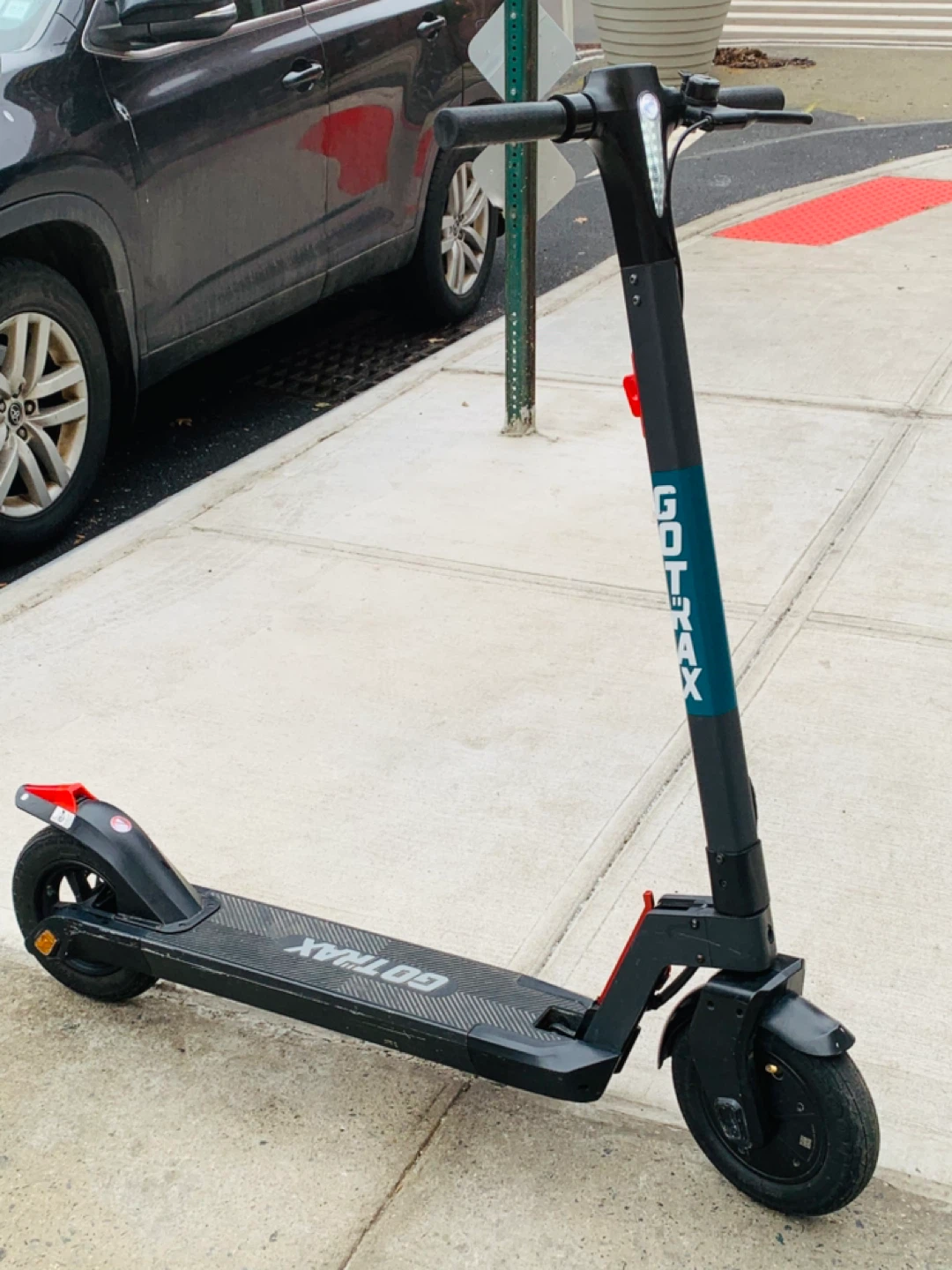 GoTrax Electric Scooter - photo 3