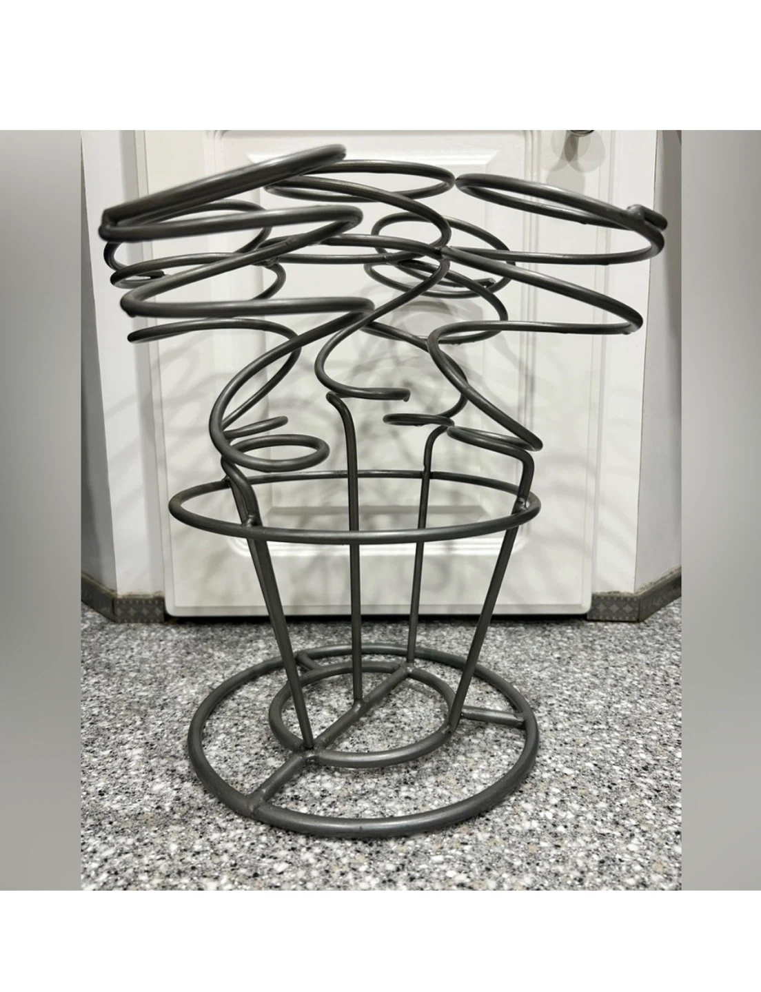 Metal Wine Rack, 6 Bottle Capacity