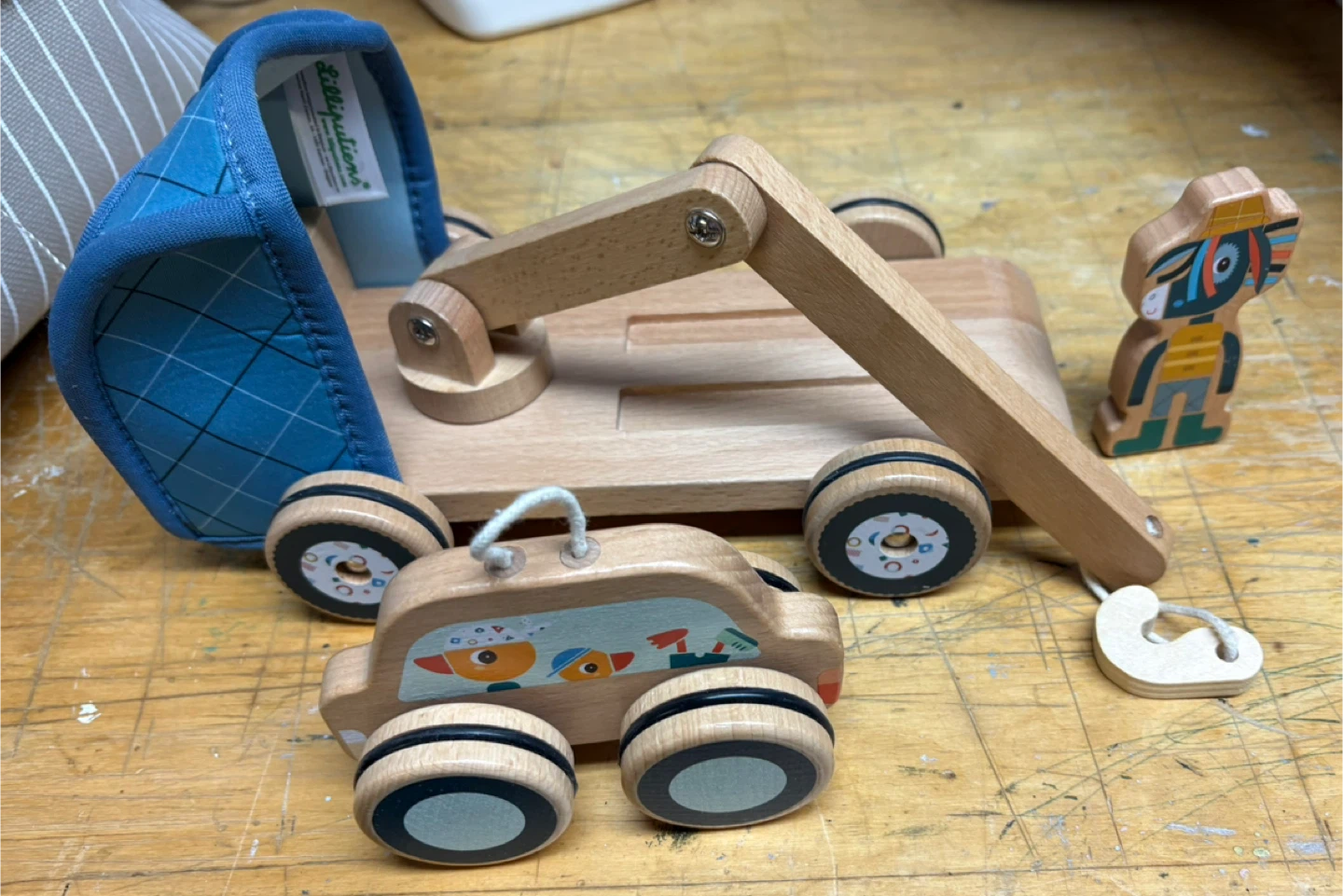 Wooden Loader Toy - photo 2