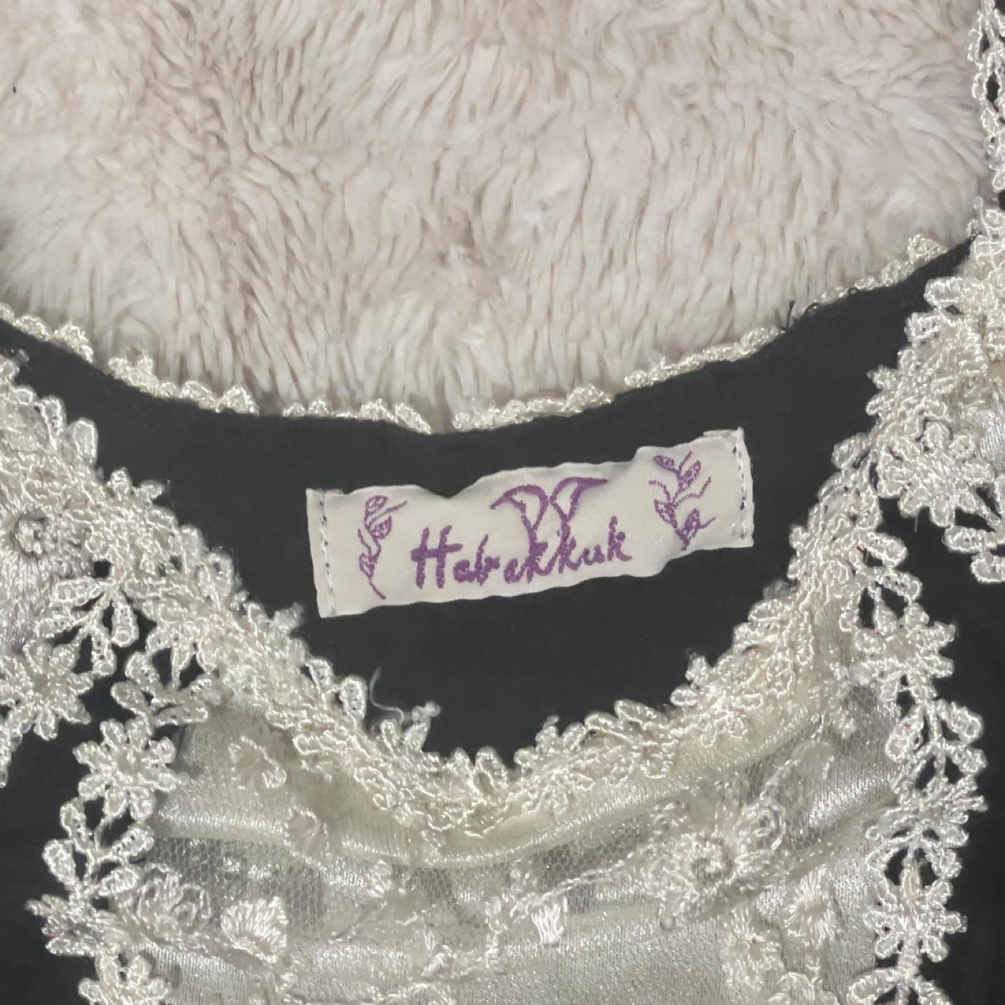Black & White Lace Tank Top - photo 3