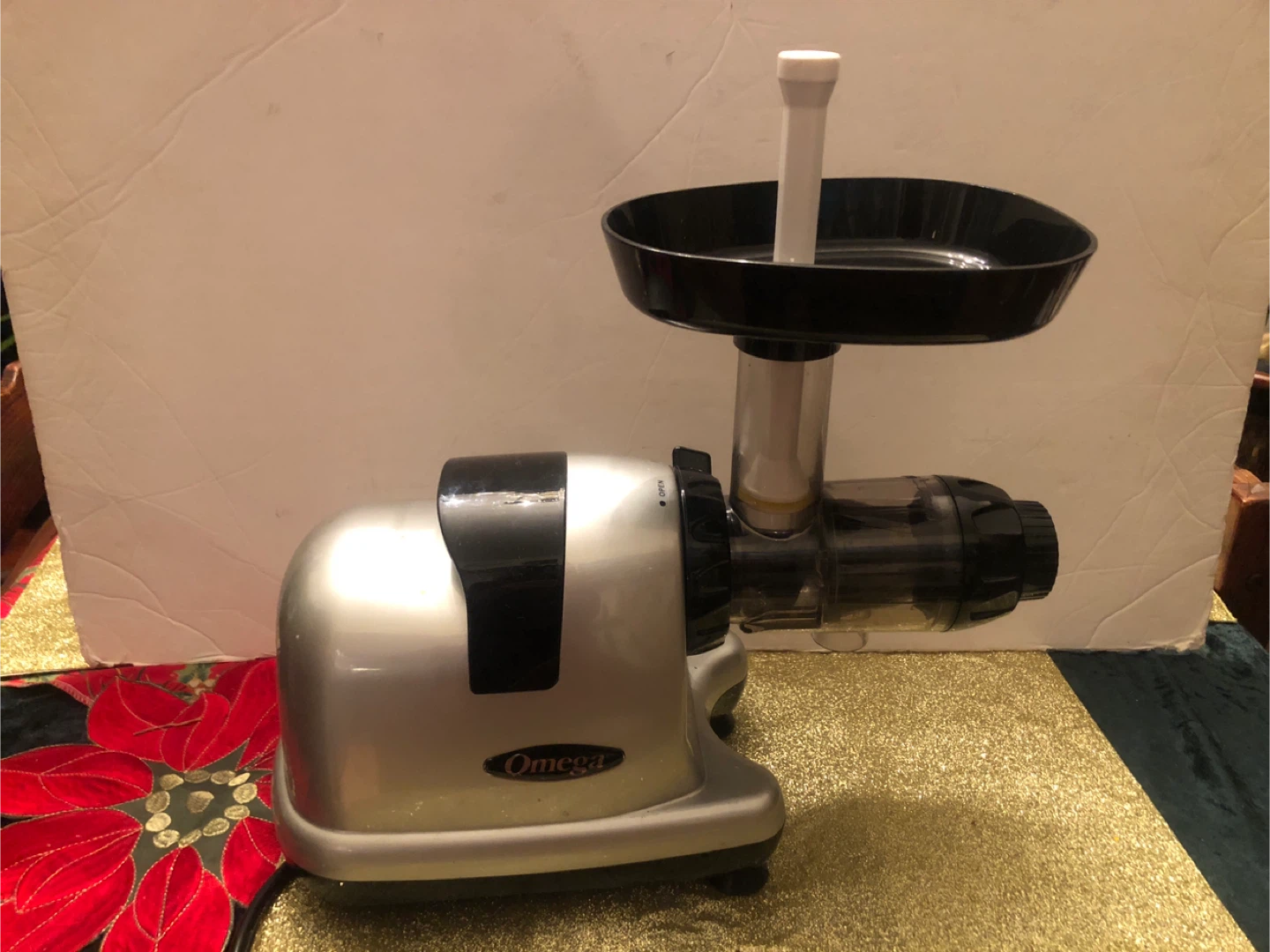 Omega Juicer. Like New.