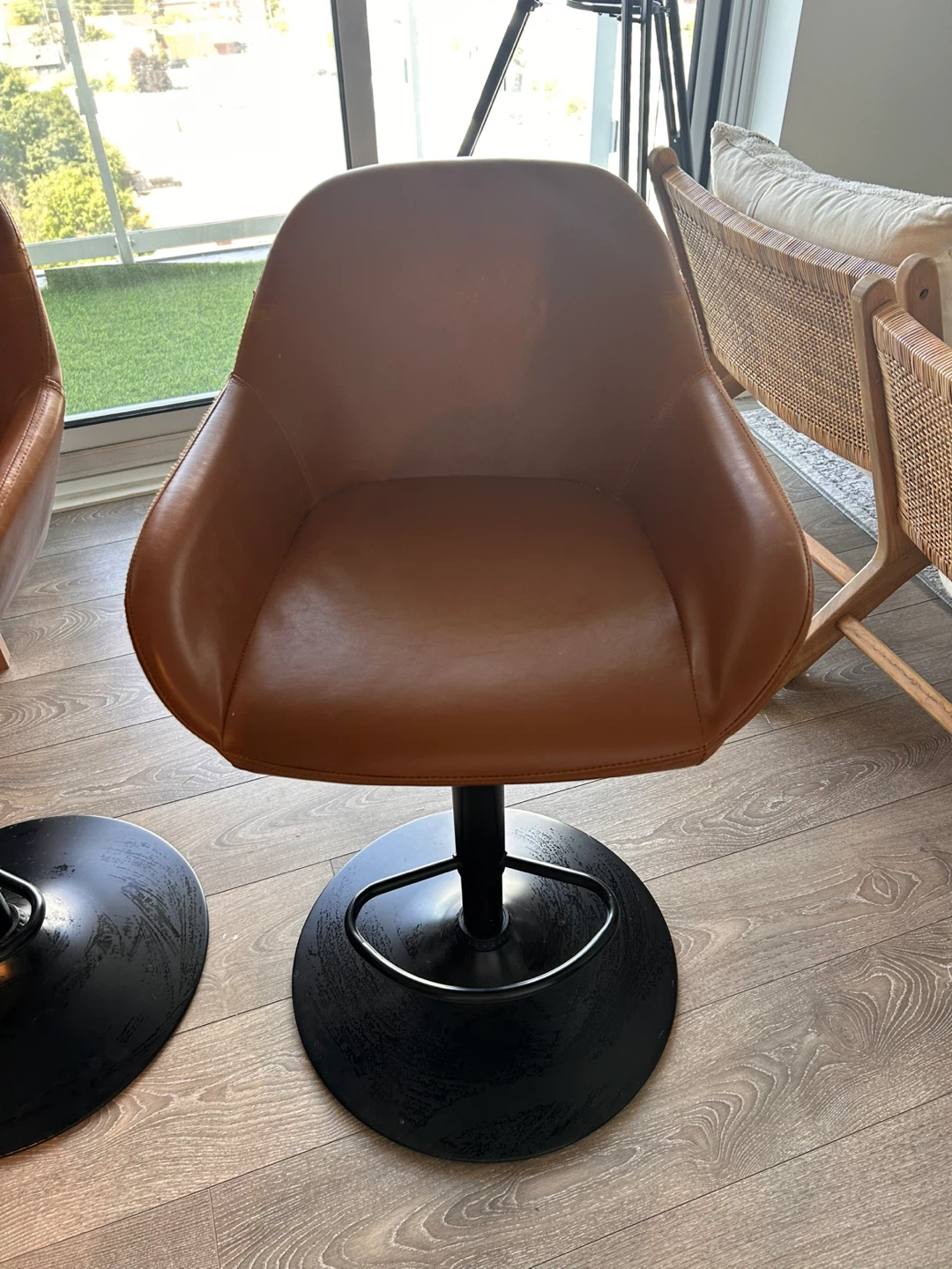 Set of 2 Brown Swivel Leather Bar Stools - photo 4