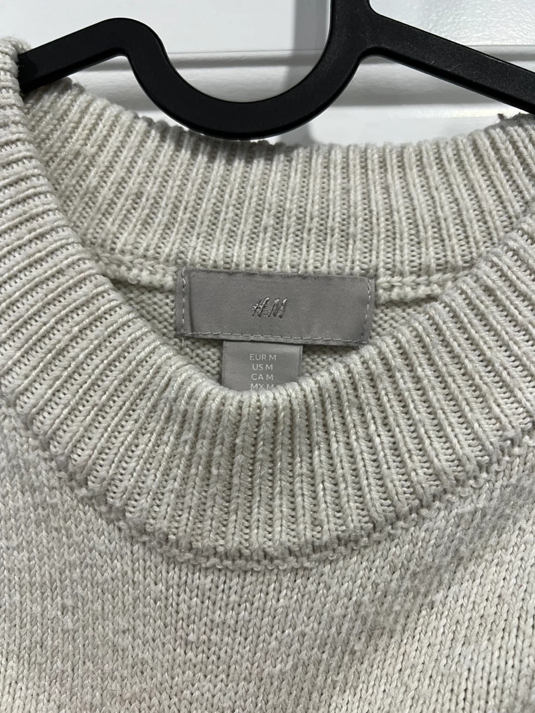 H&M Beige Sweater - Size Medium - photo 2