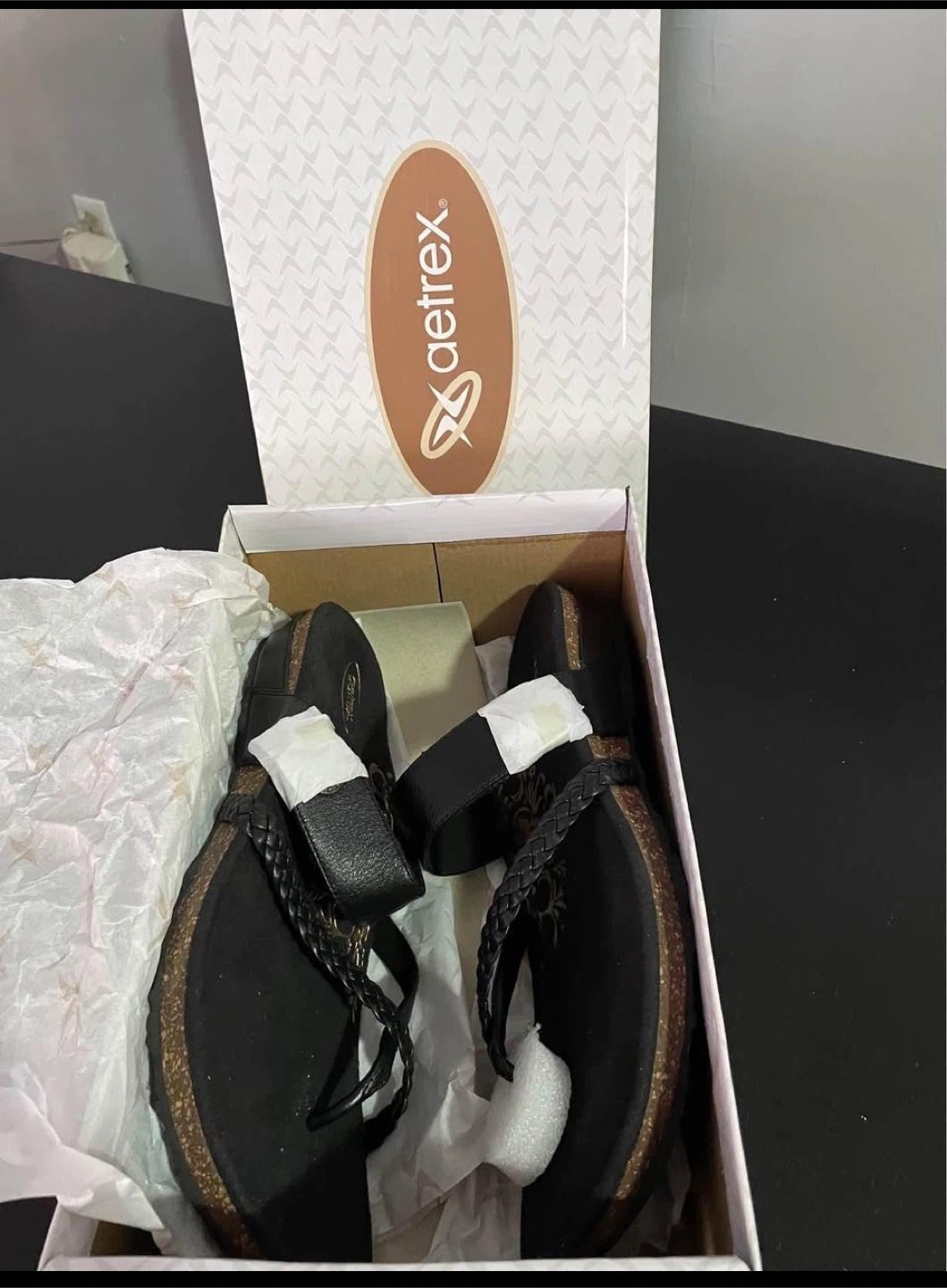 New Aetrex Black Leather Braided Sandals - photo 2