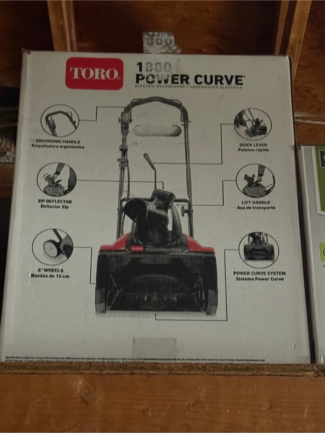 Toro 1800 Power Curve Electric Snowblower - Like New! - photo 4