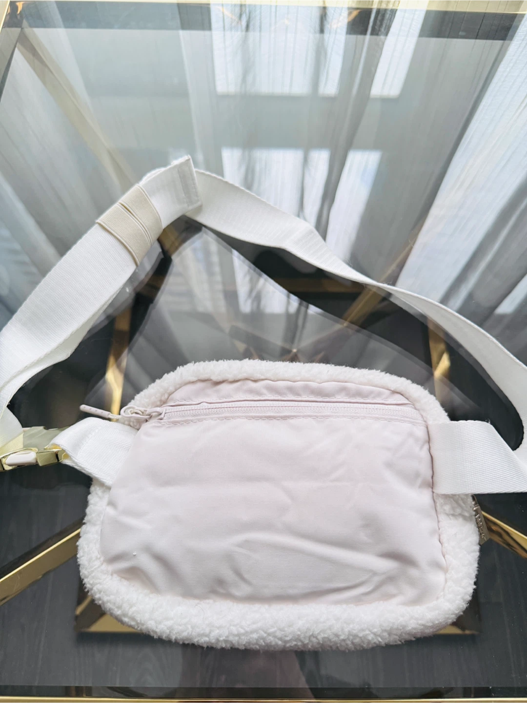 Lululemon Everywhere Belt Bag Fleece White - photo 2