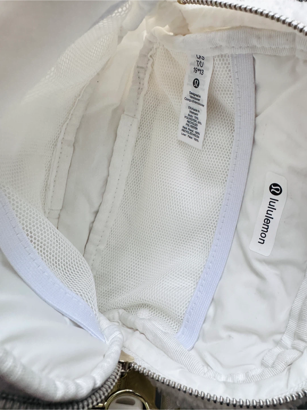 Lululemon Everywhere Belt Bag Fleece White - photo 3