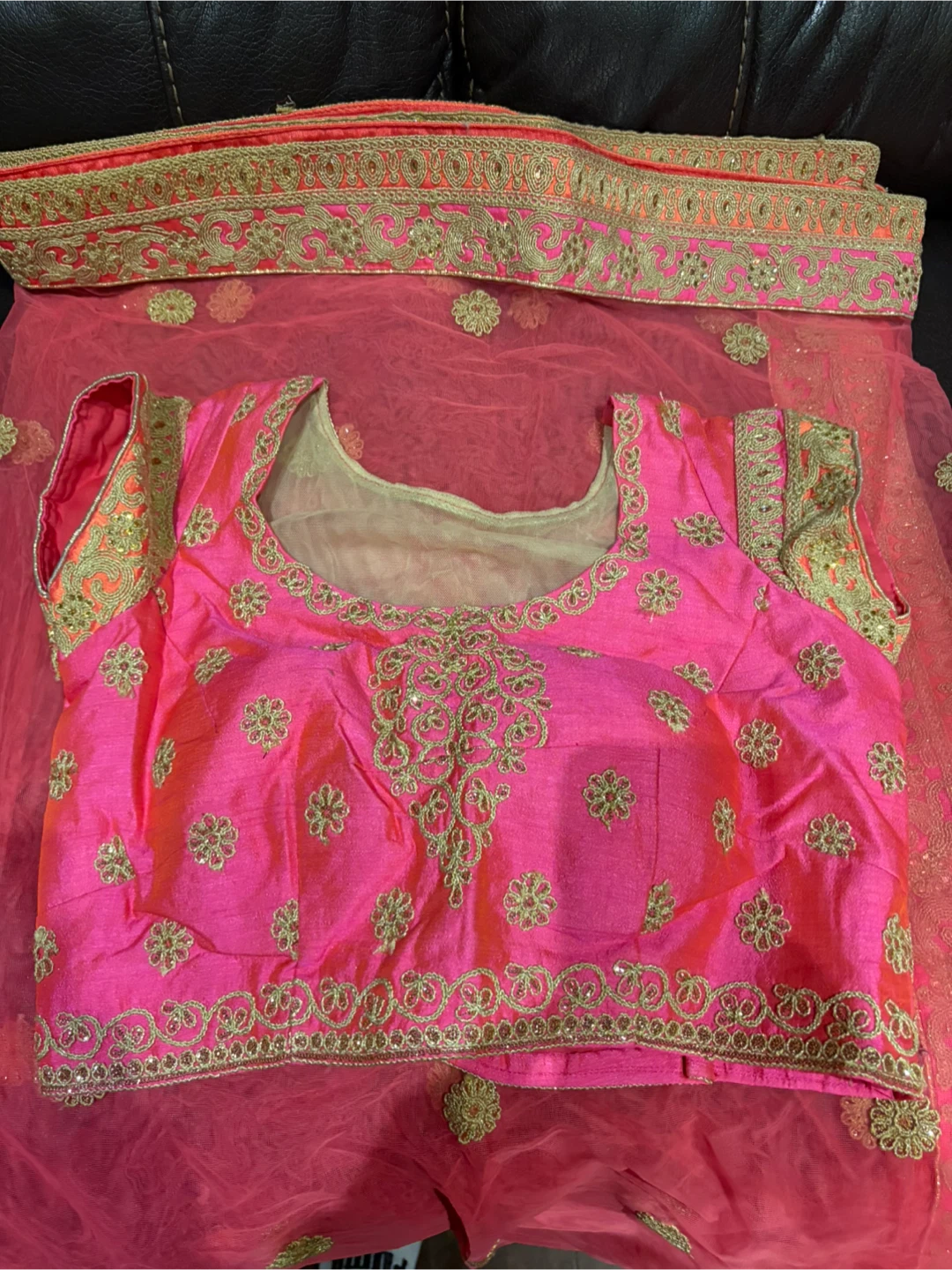 New Pink Embroidered Lehenga Choli Set - photo 2