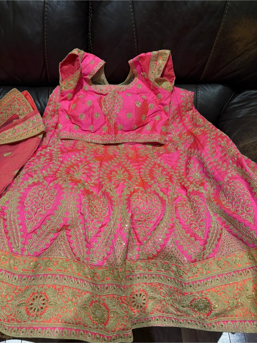 New Pink Embroidered Lehenga Choli Set - photo 4