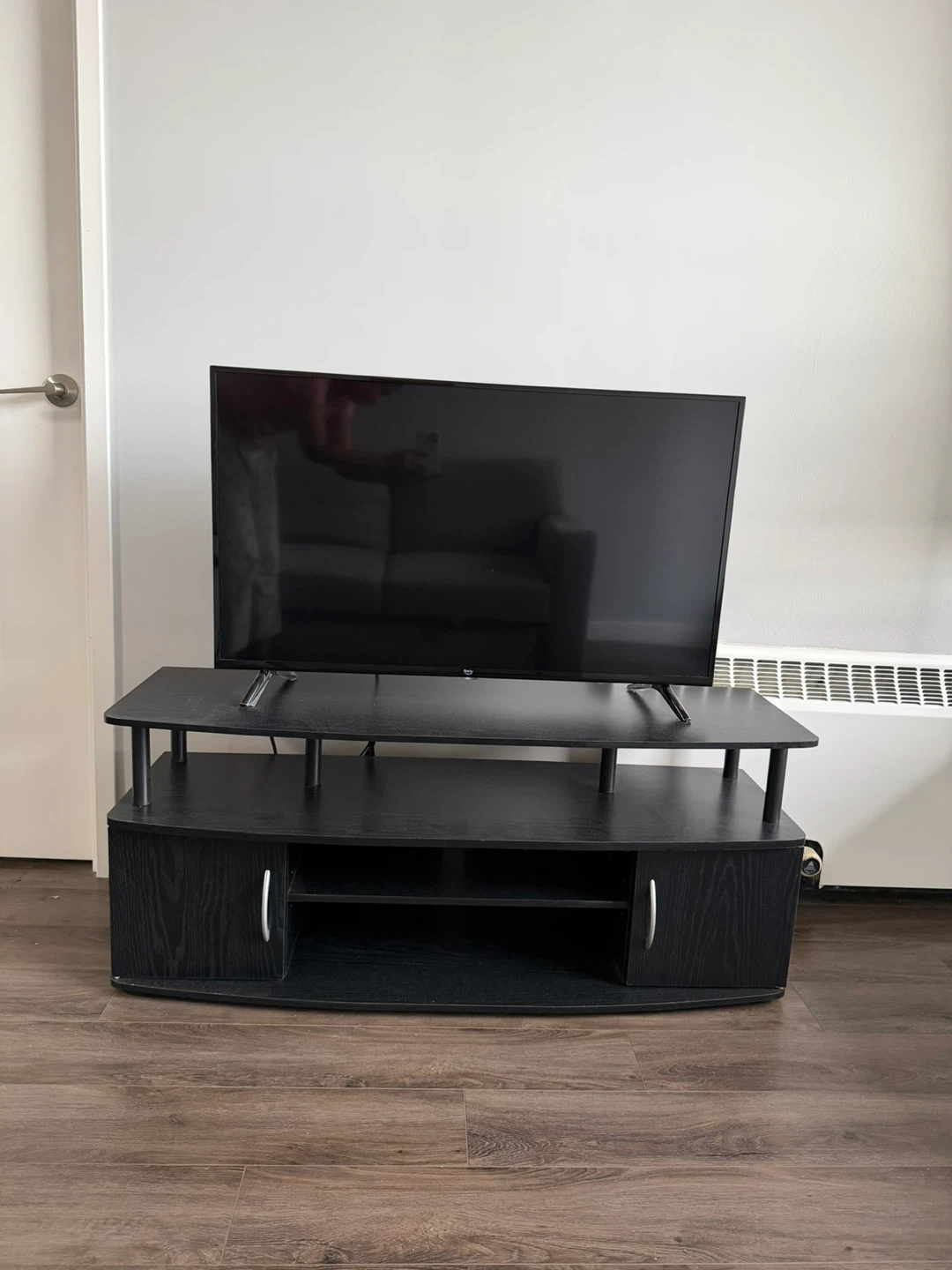 Amazon Fire Smart TV 40” Inches with stand