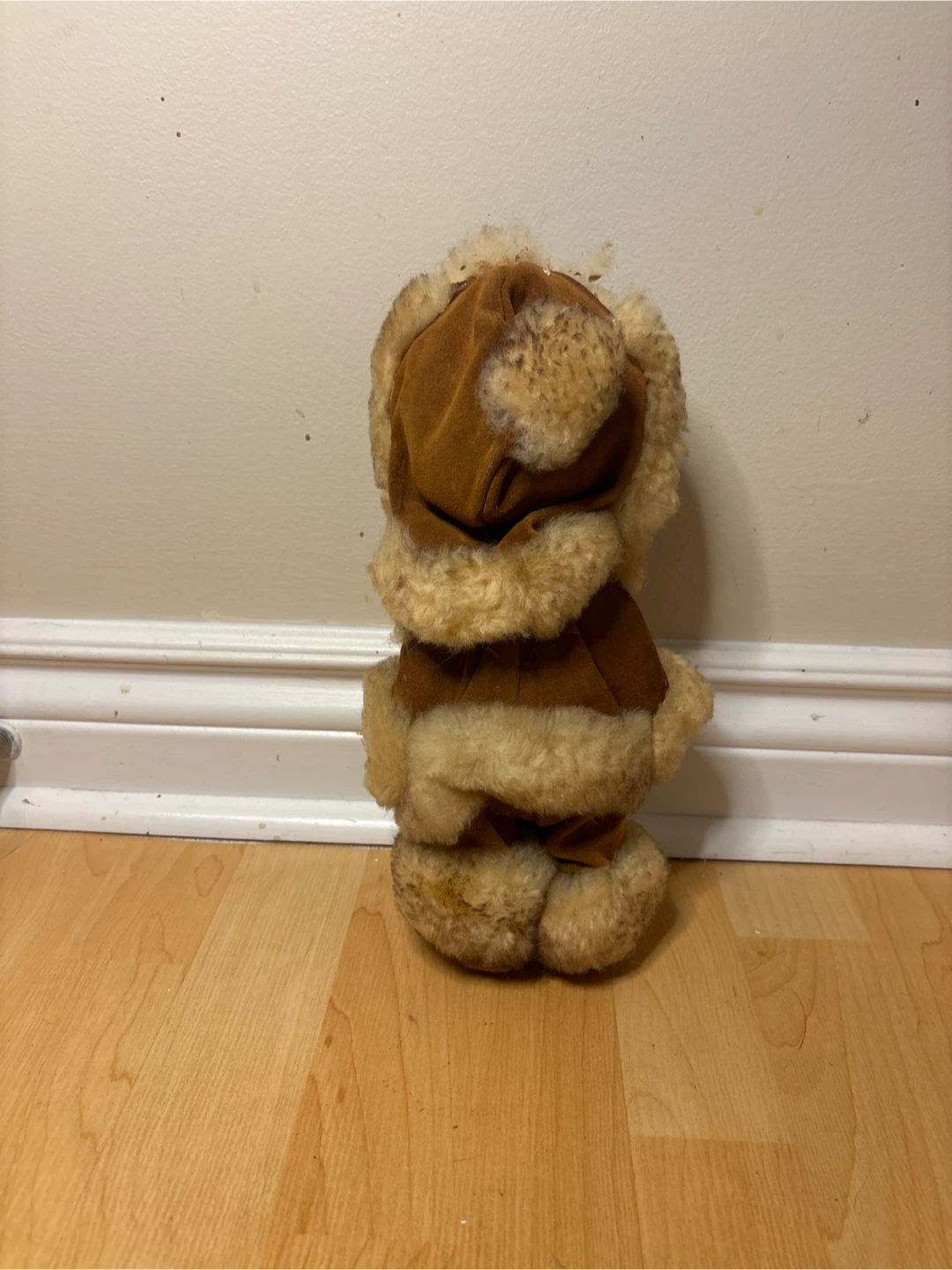 Vintage 1960s Doll with Real Suede & Shearling Arctic Coat - photo 2
