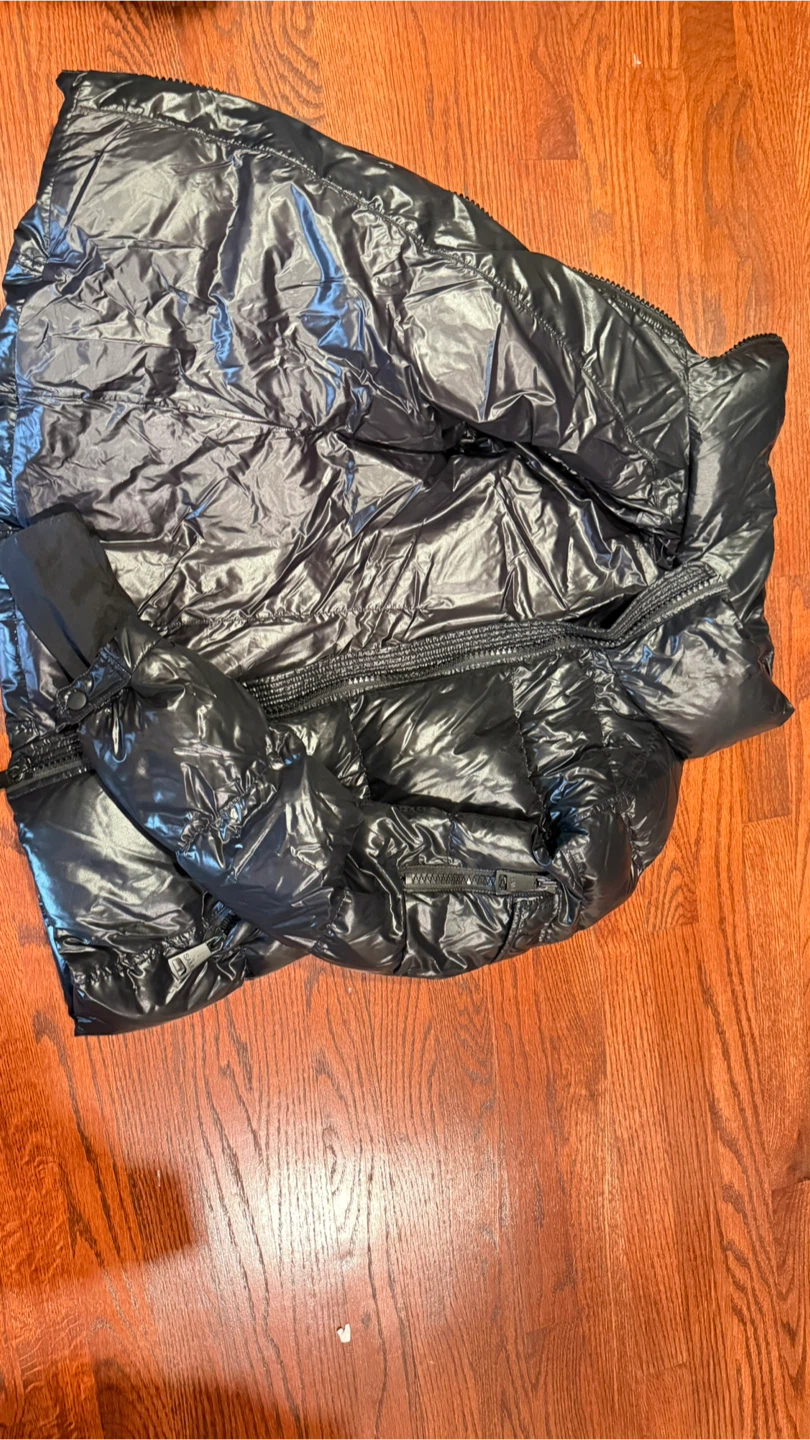 SAM. Black Puffer Jacket - Size M