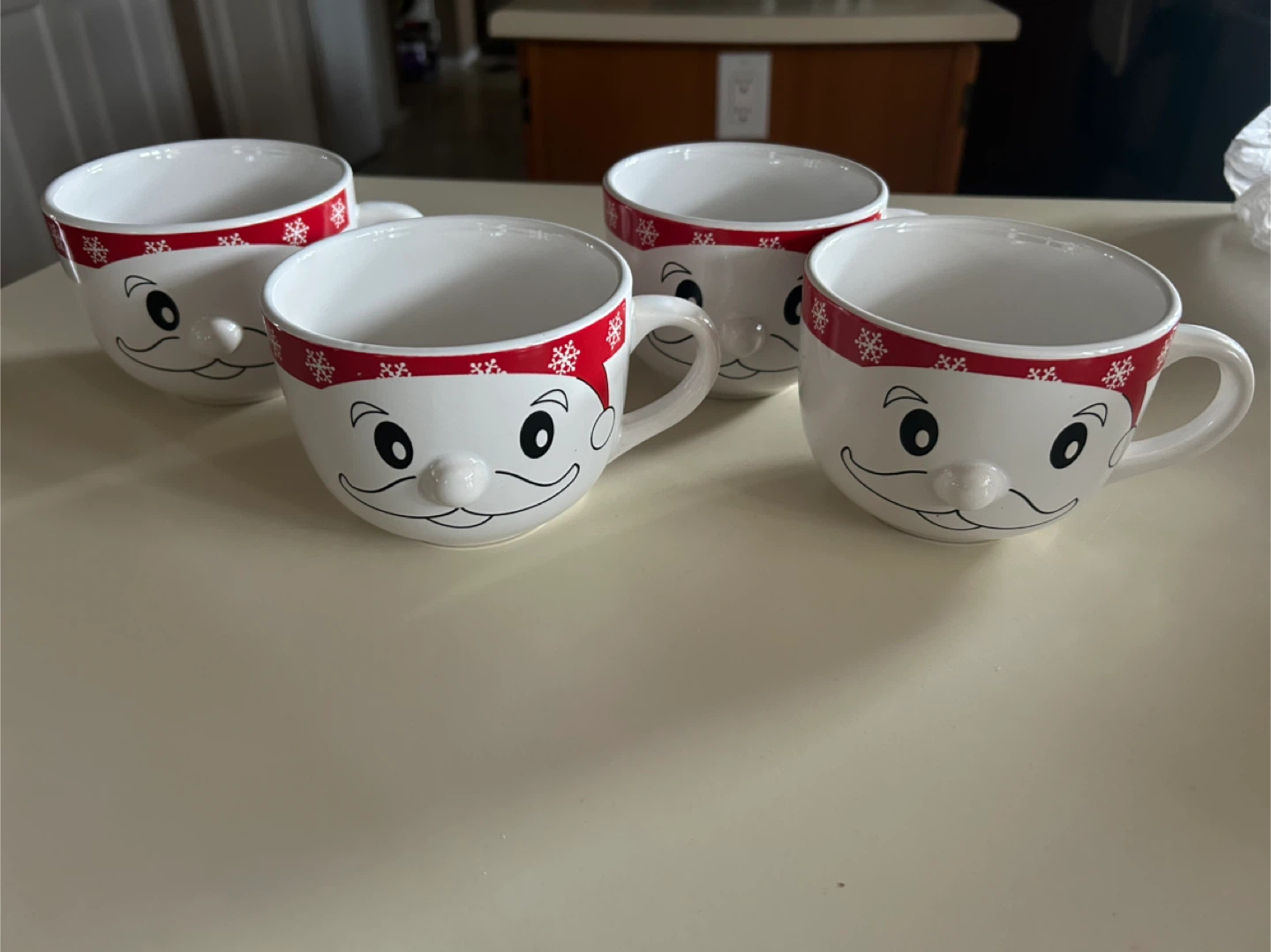 Like New! Never Used! Santa Face Mugs - Set of 4 - photo 3