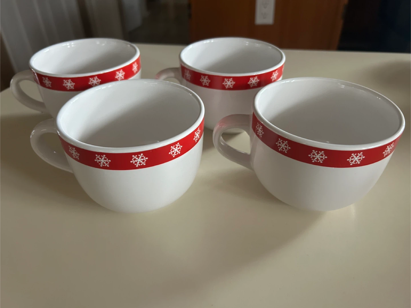 Like New! Never Used! Santa Face Mugs - Set of 4 - photo 4