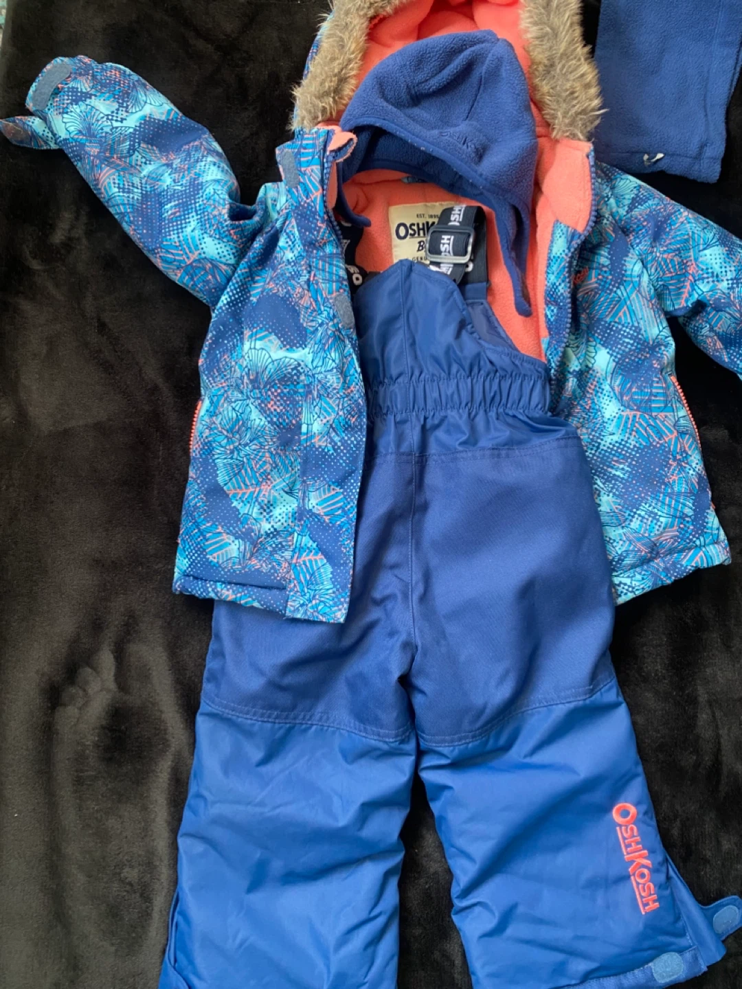 🥕OshKosh B'gosh 2T Snowsuit - Blue