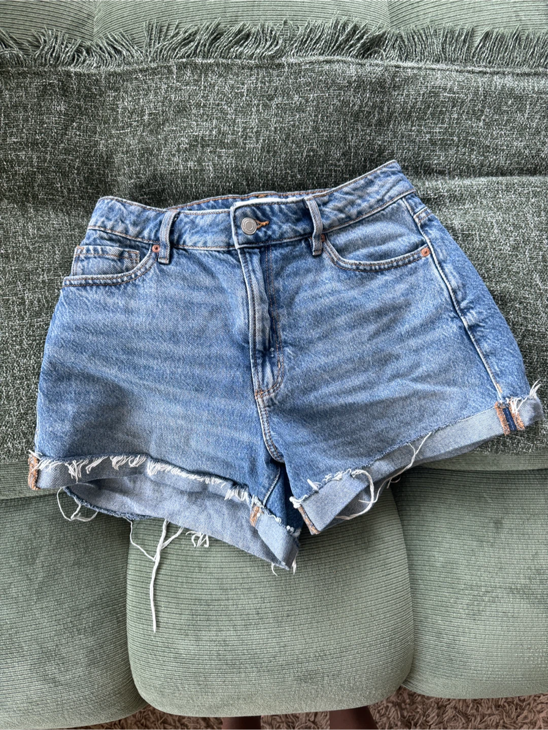 Dynamite Denim Claudia Shorts - Size 4 - photo 3