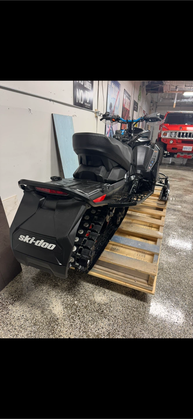Ski-Doo MXZ XRS 850 Snowmobile - photo 5