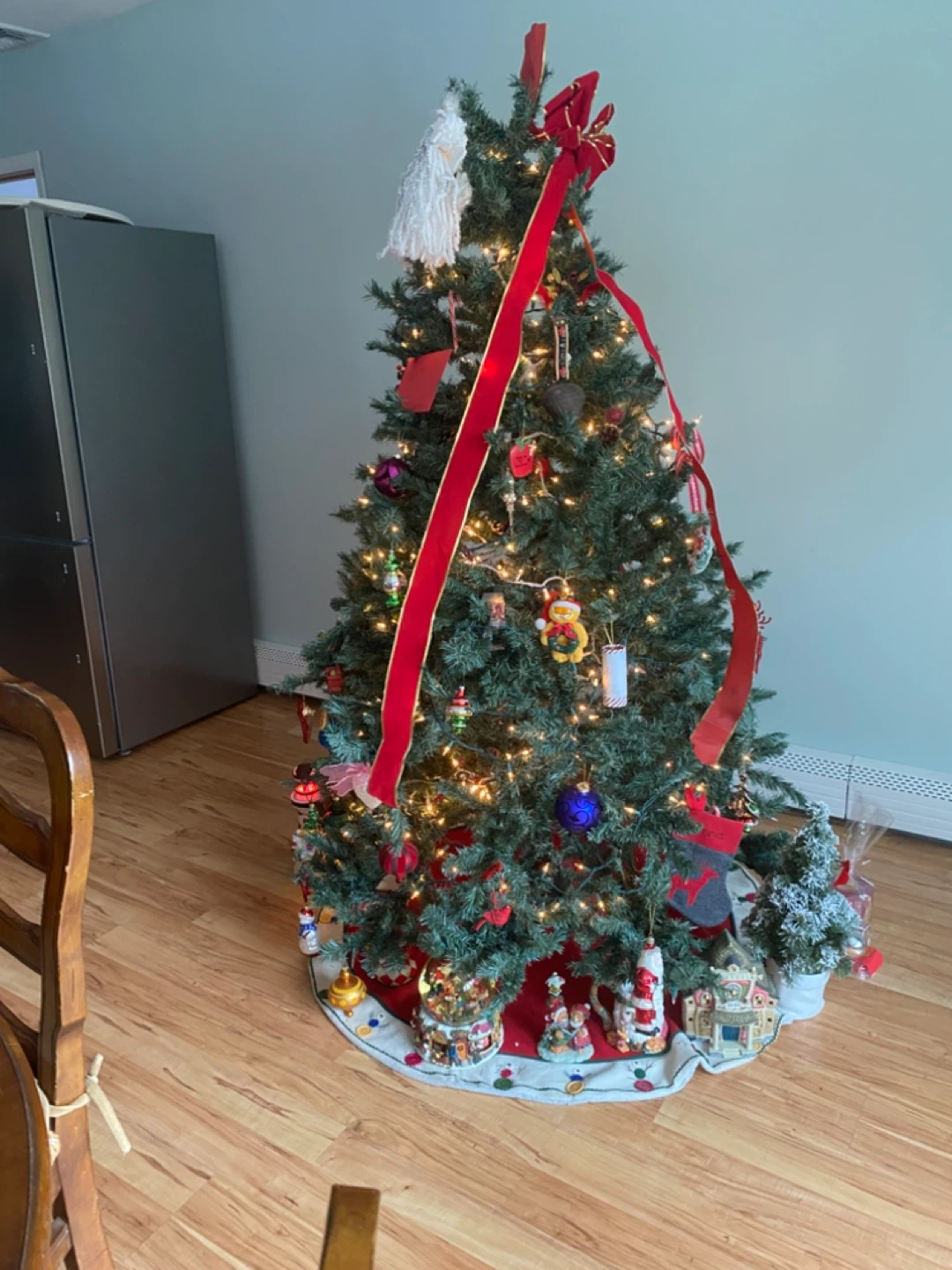 Martha Stewart 6 1/2 ft Bearpaw Mountain Tree - photo 2