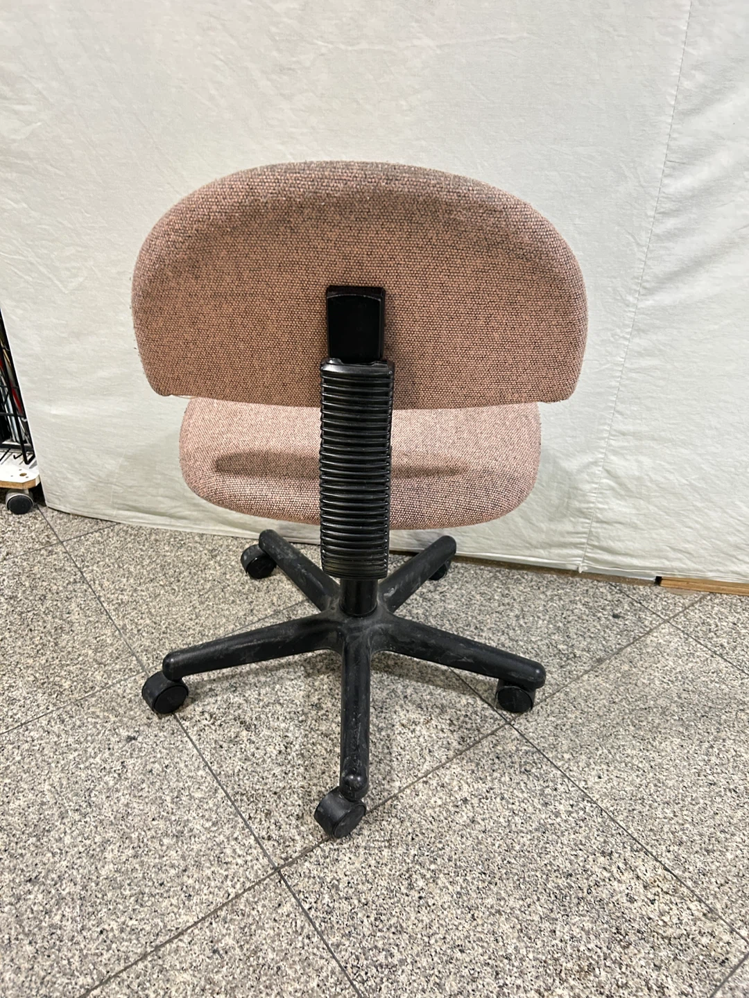 Office Chair - Pink Fabric - photo 2