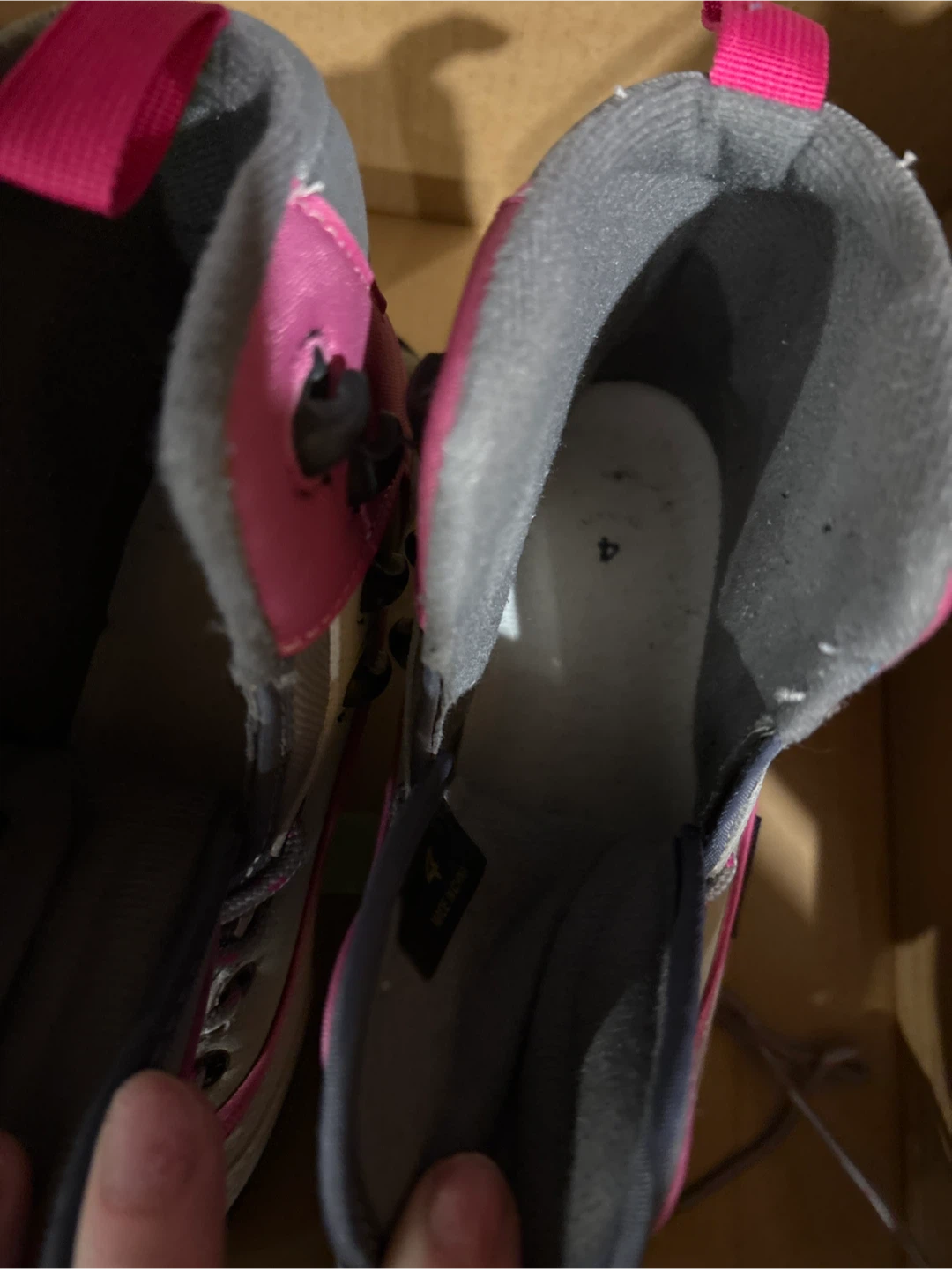 CCM Jamie Girl Ice Skates - Size 4 - photo 2