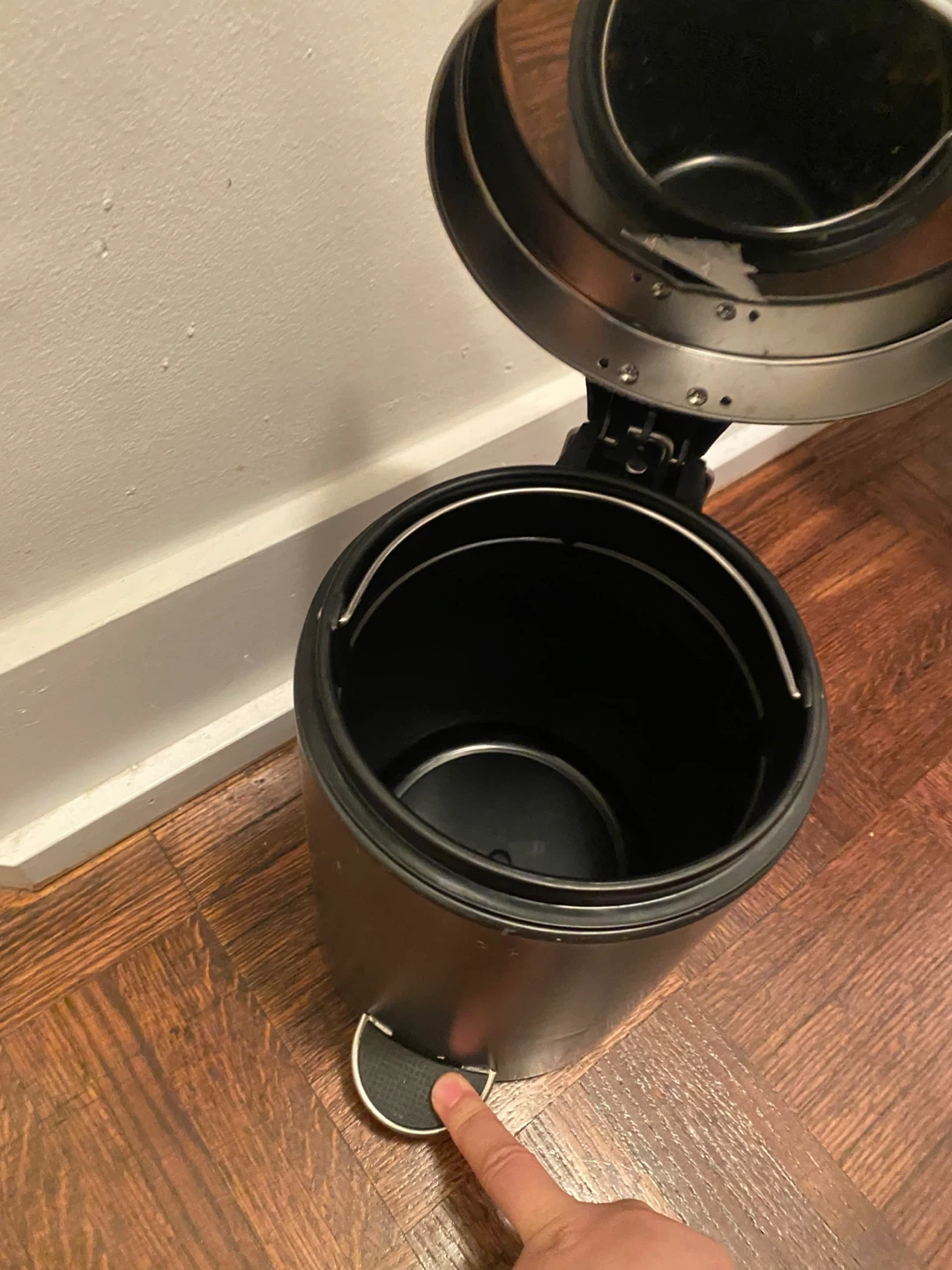 Black Step-On Trash Can - photo 4