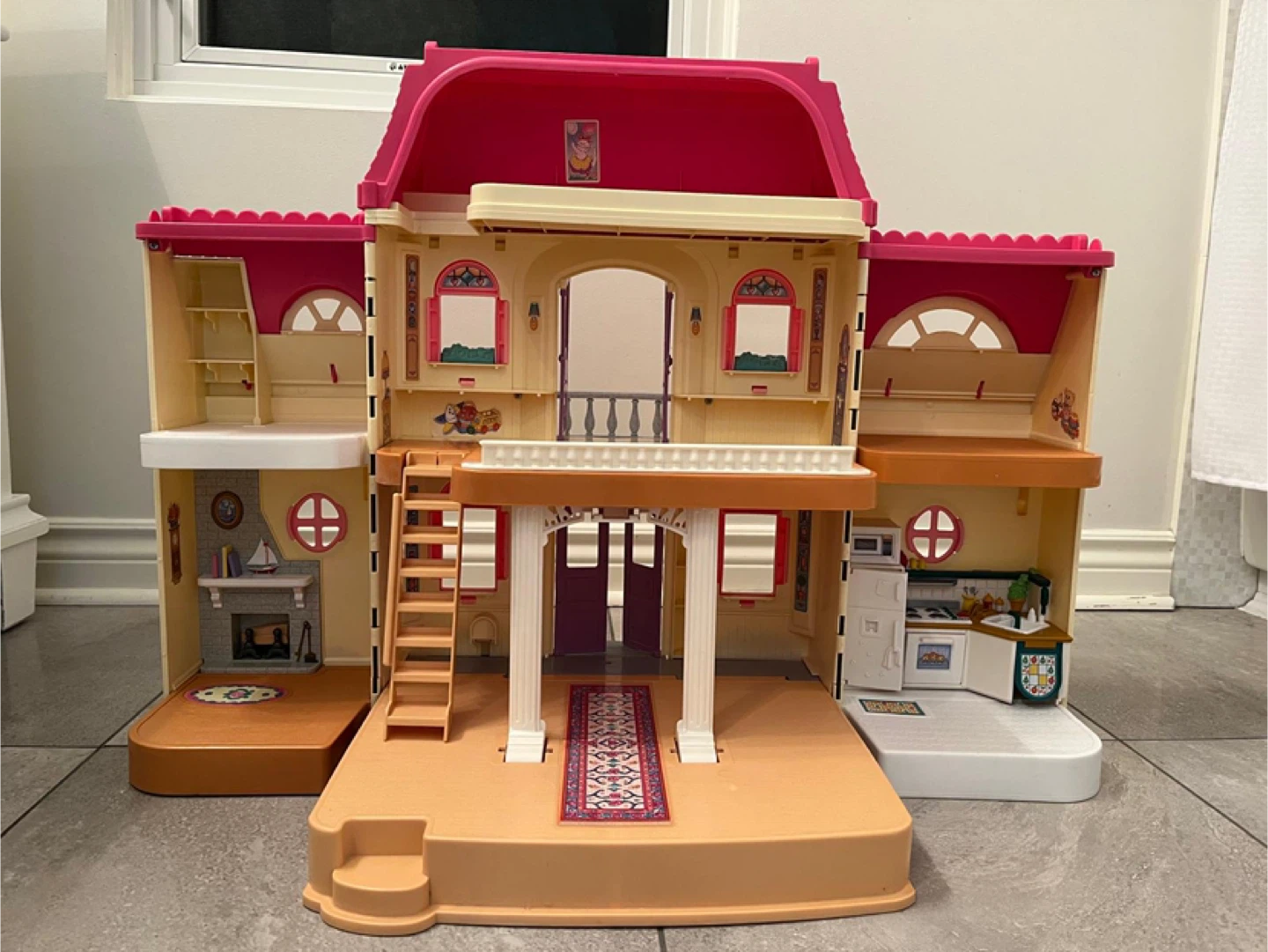 Vintage Fisher Price Dollhouse - photo 2