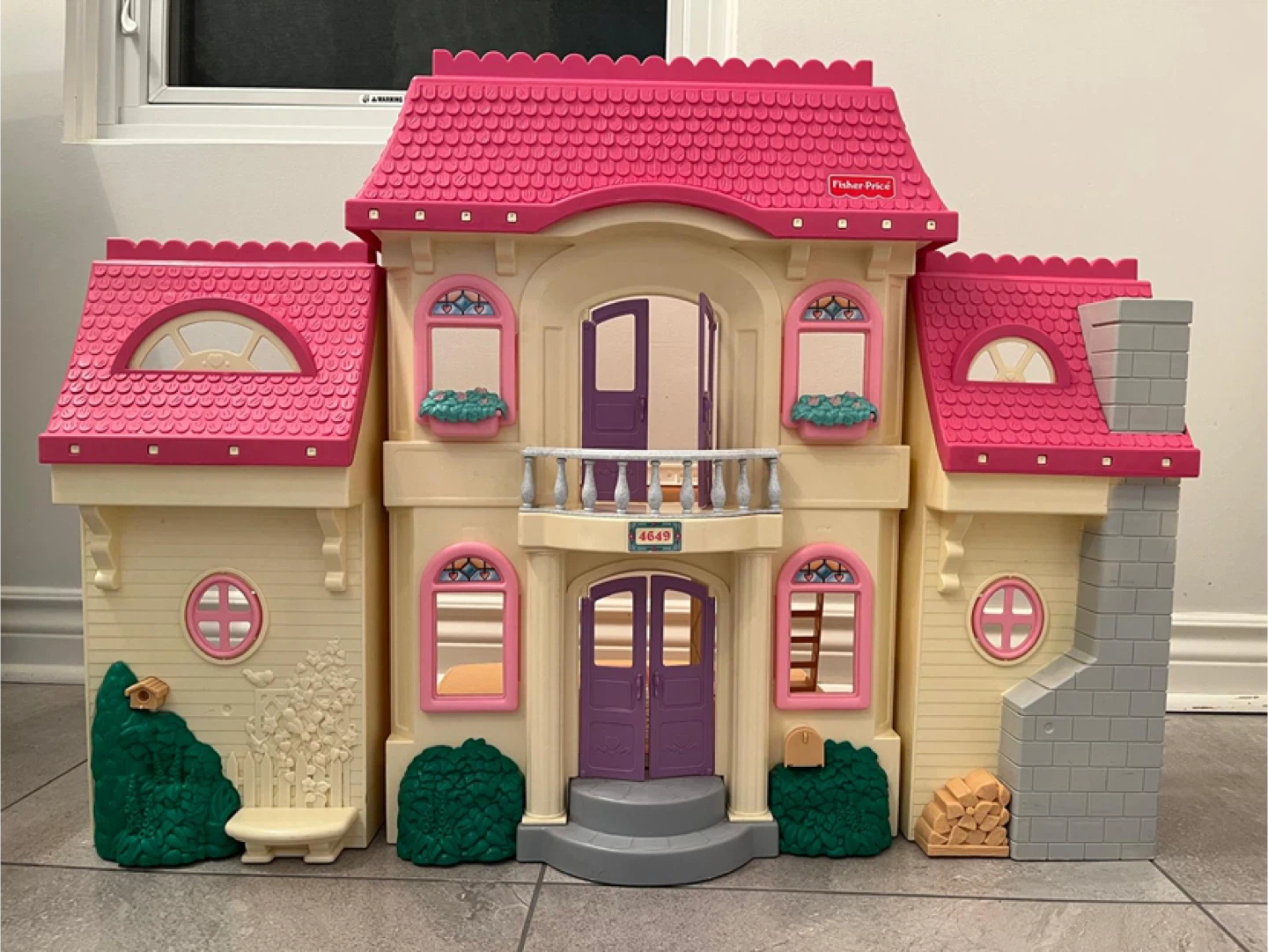 Vintage Fisher Price Dollhouse