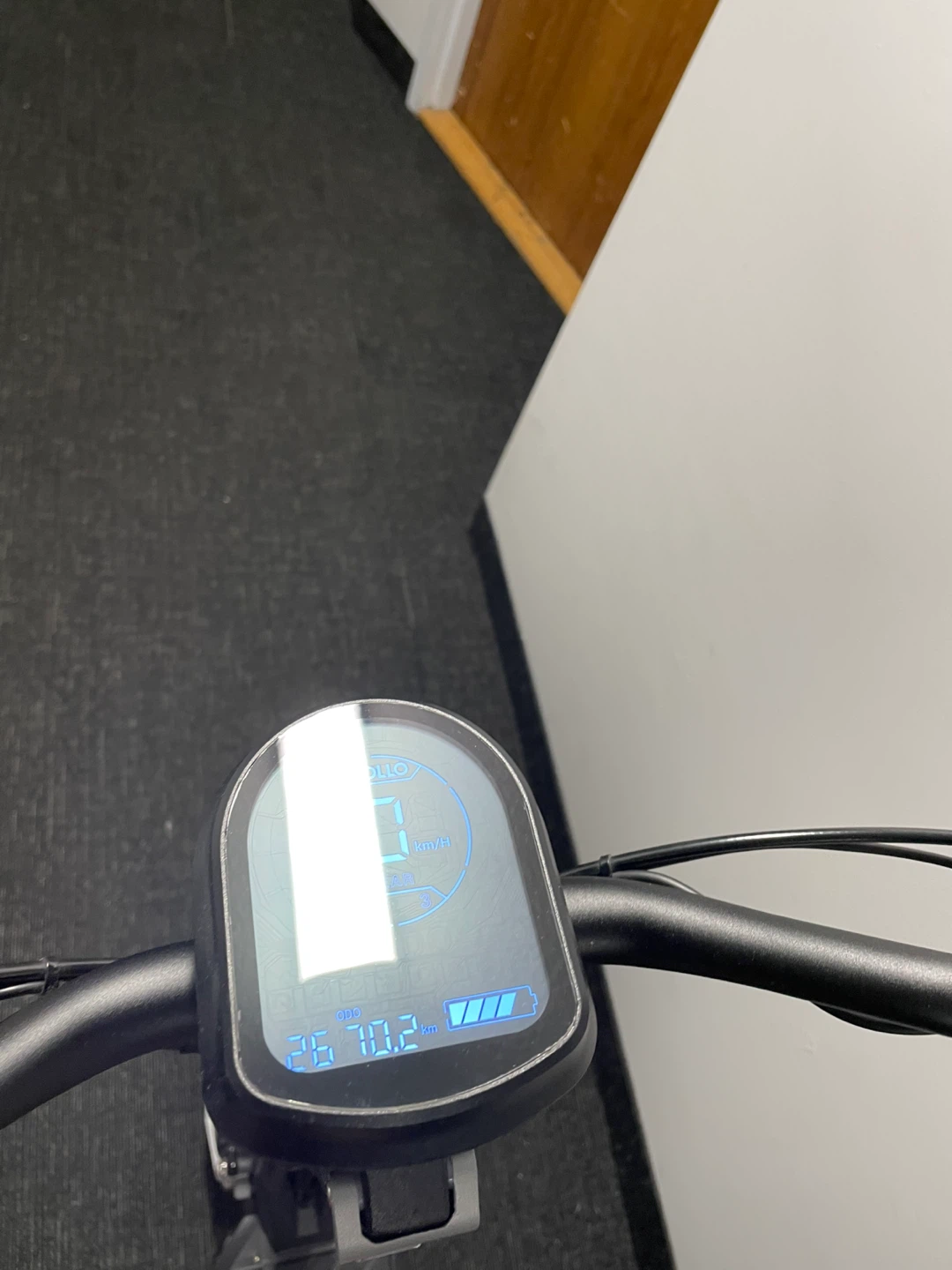 Apollo Phantom V1 Electric Scooter - photo 4