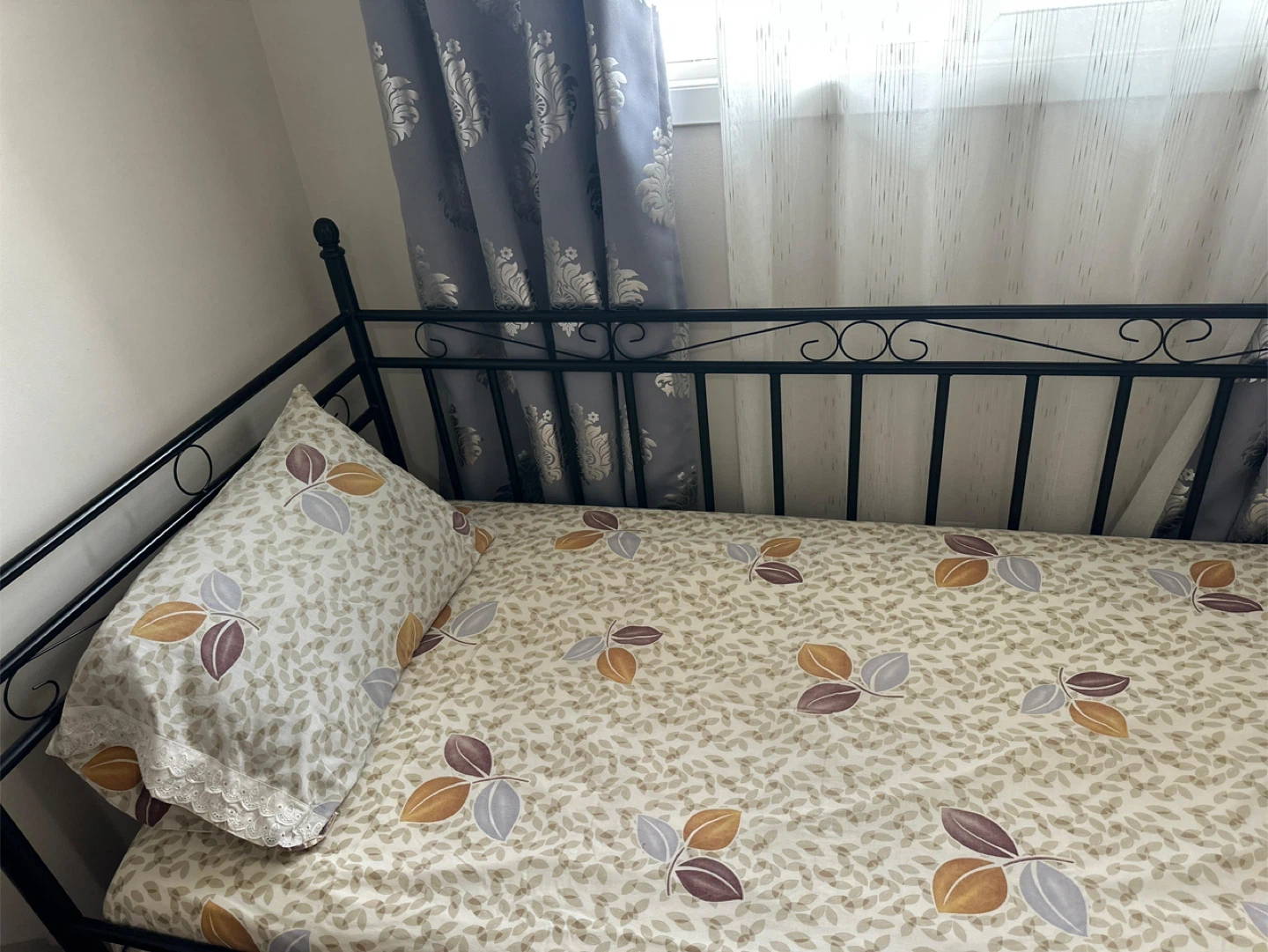 Black Metal single bed Frame